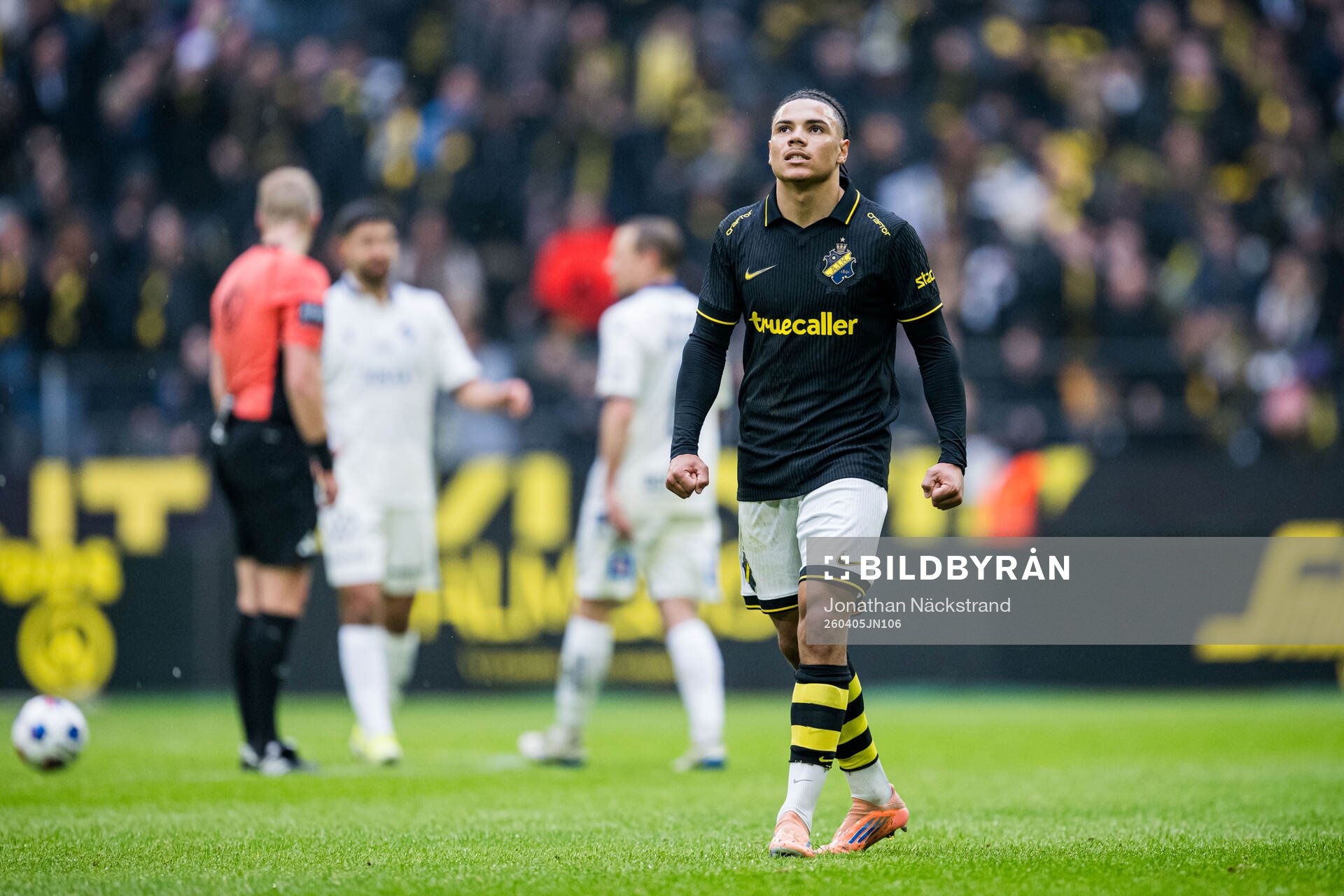 AIKs Kevin Filling jublar