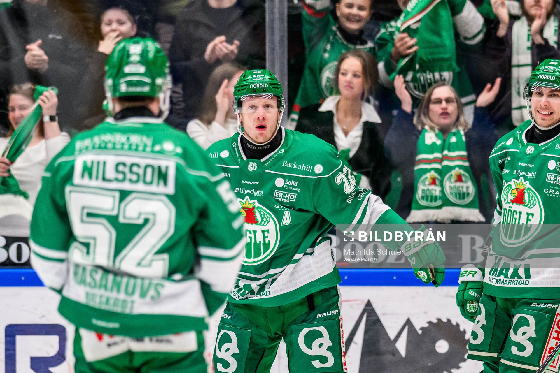 Rögles Fredrik Olofsson jublar