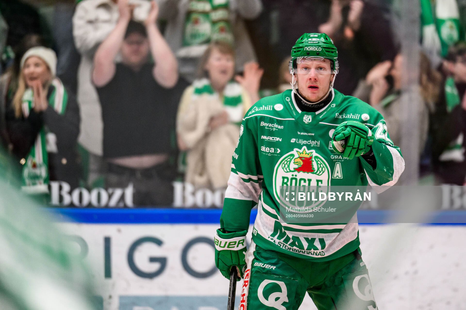 Rögles Fredrik Olofsson jublar