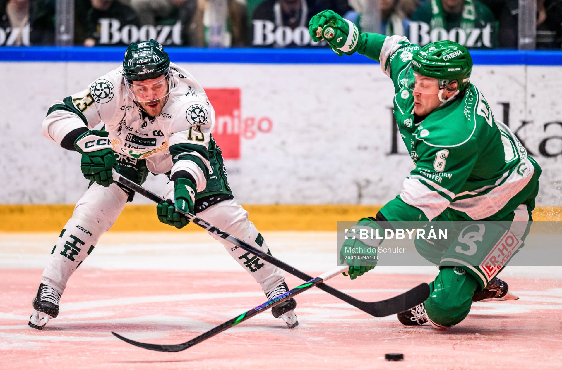 Färjestads Joel Kellman och Rögles Paul Ladue
