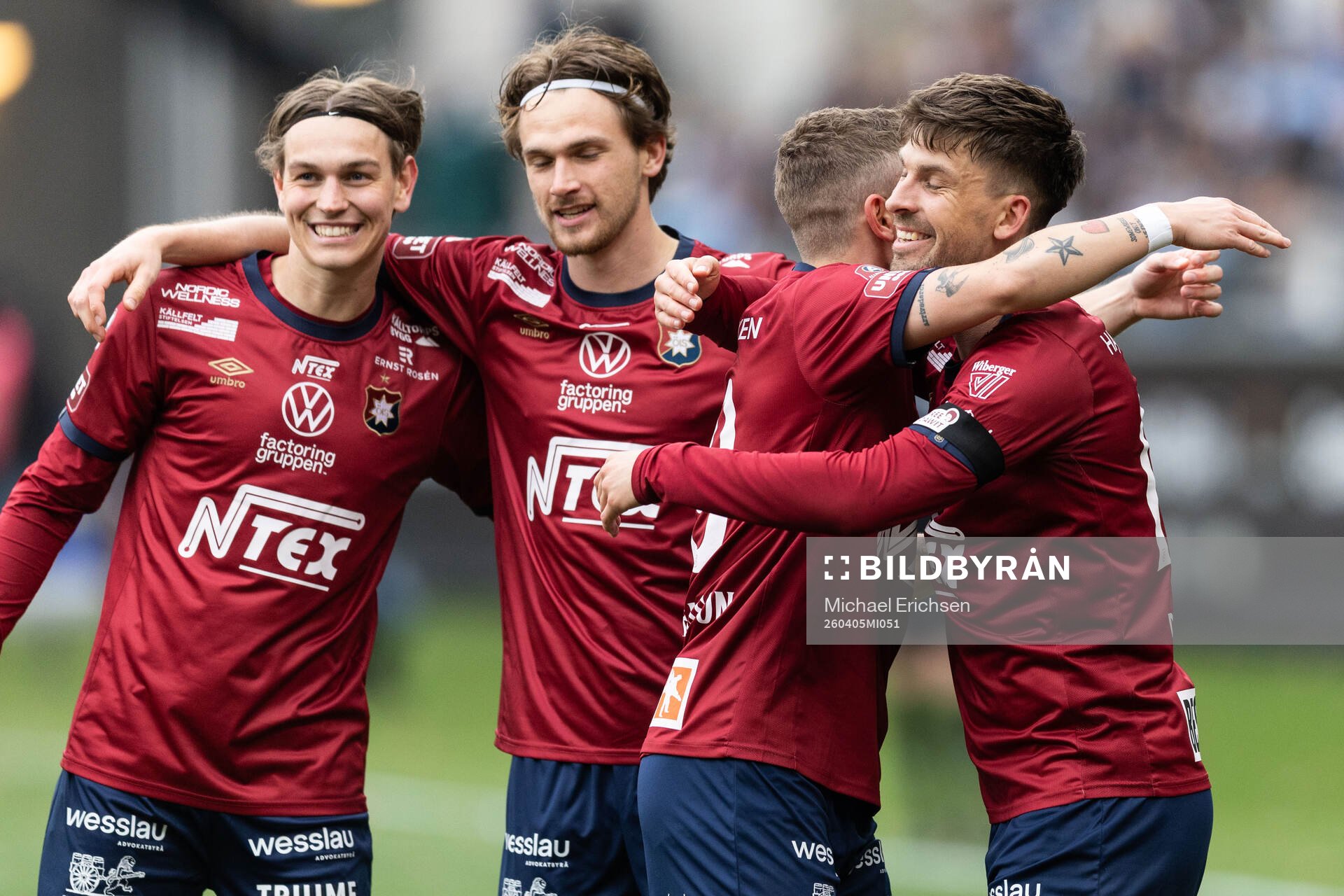 Örgrytes Anton Andreasson jublar med Noah Christoffersson,