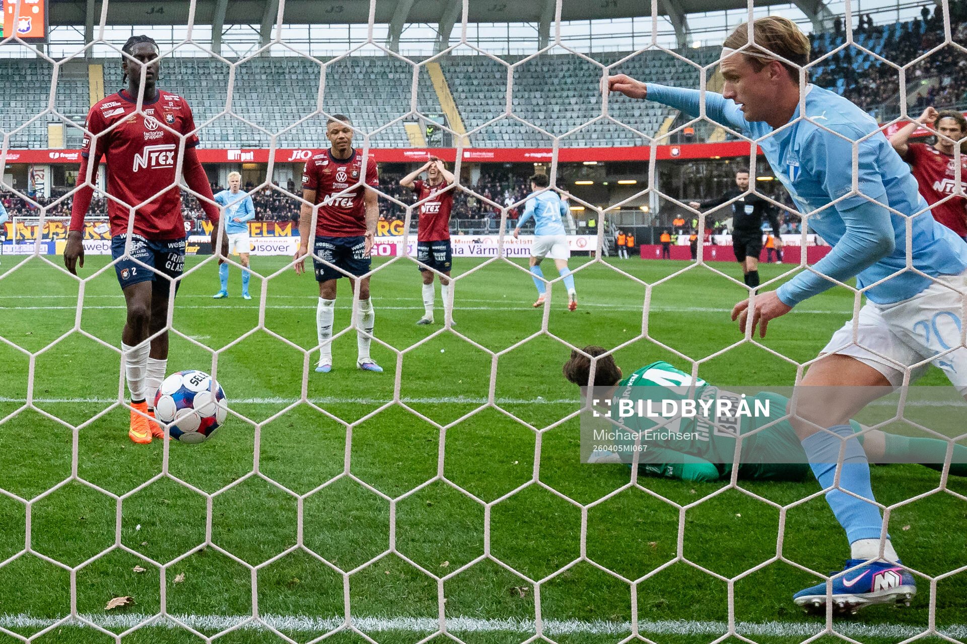 Malmö FFs Erik Botheim jublar