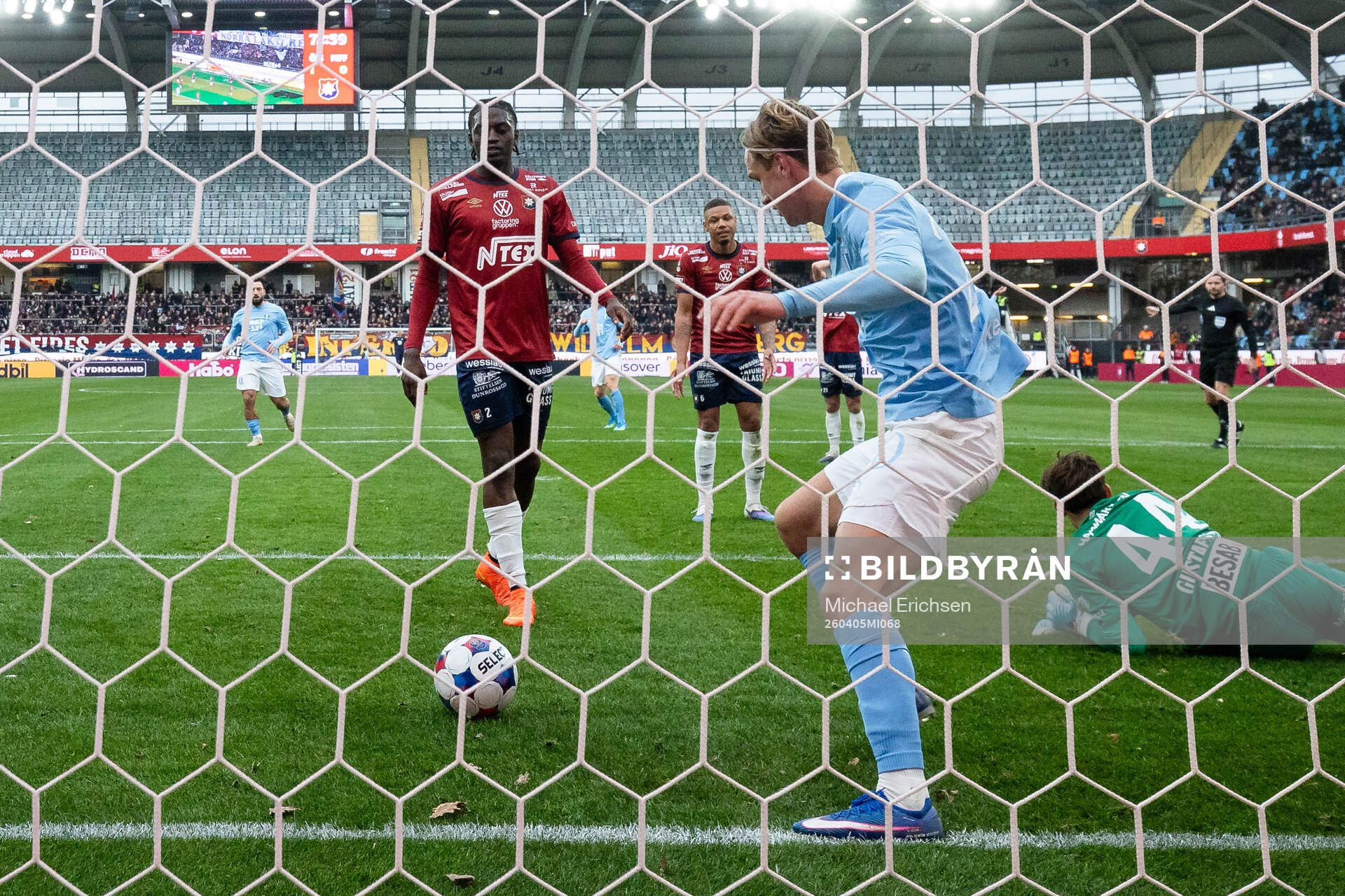 Malmö FFs Erik Botheim jublar