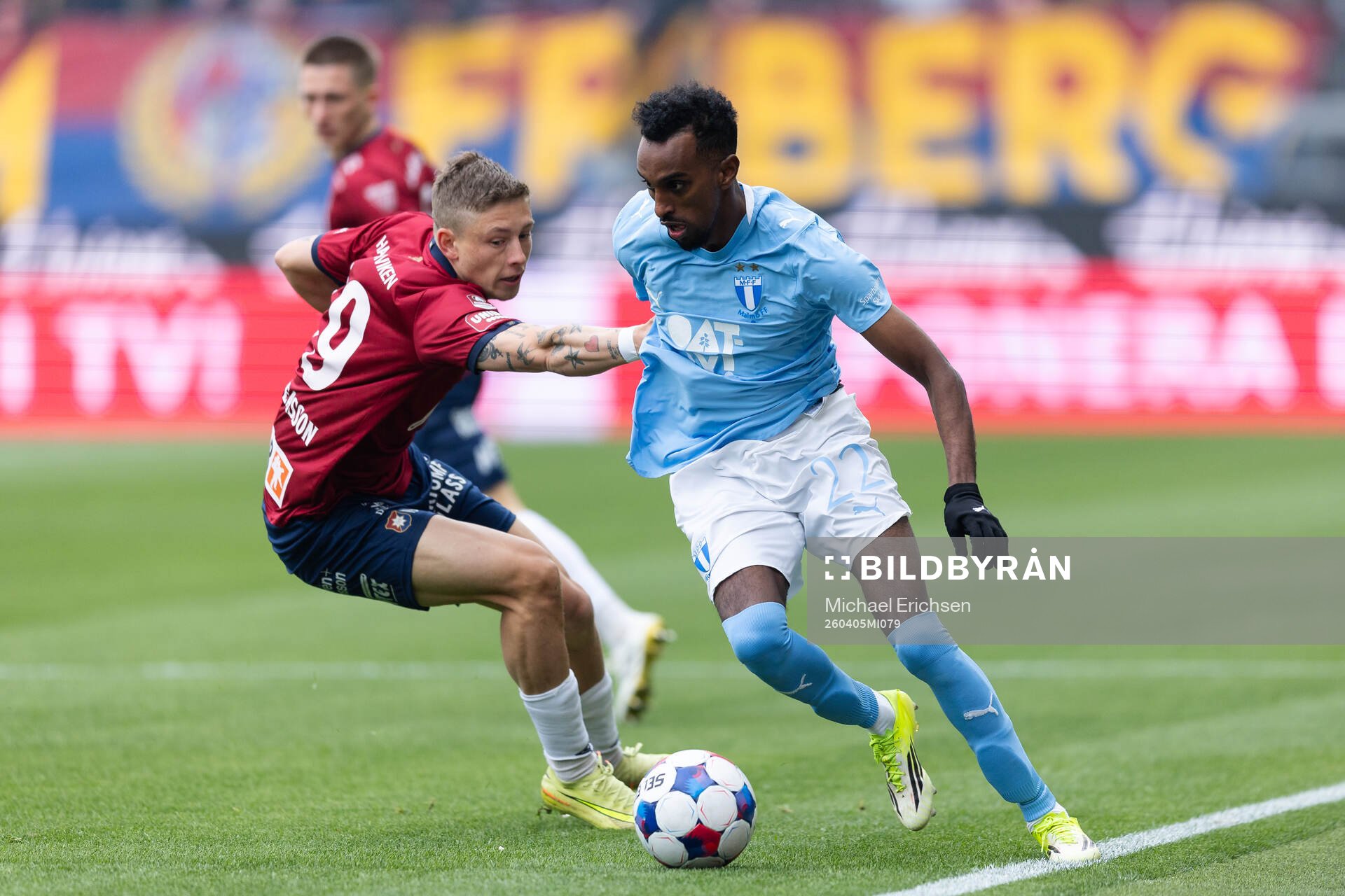 Örgrytes Anton Andreasson och Malmö FFs Taha Ali