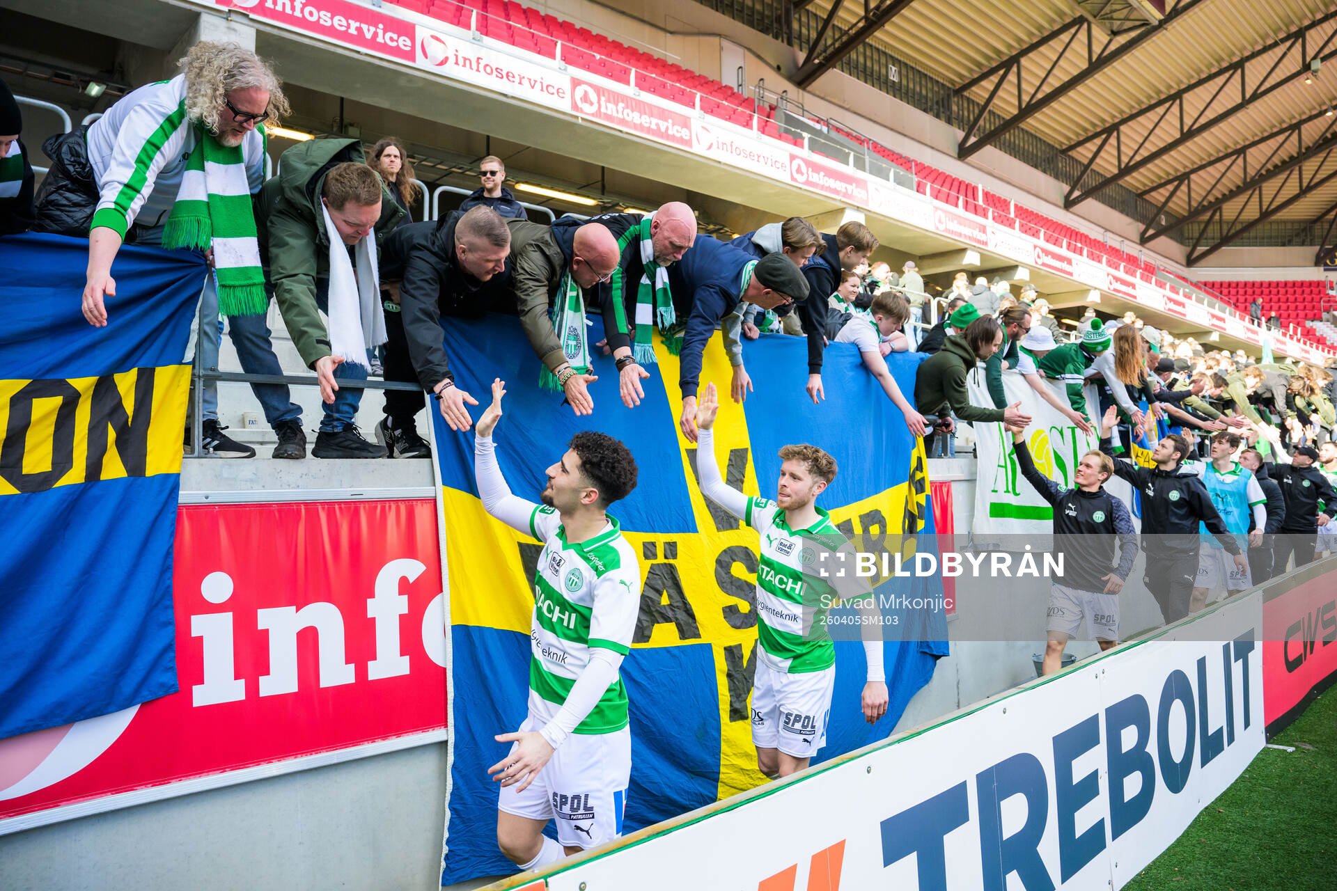 Västerås spelare jublar