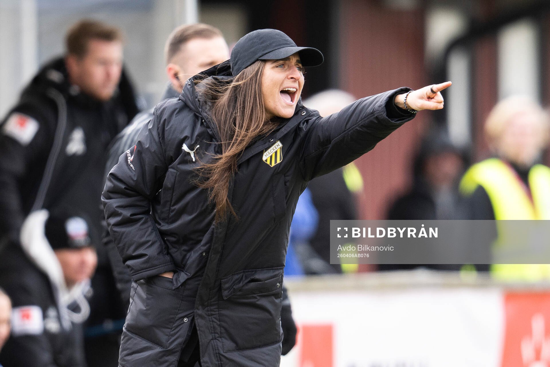 Häckens tränare Elena Sadiku