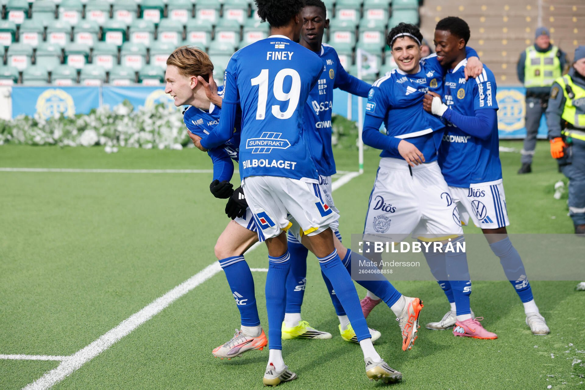 GIF Sundsvalls Hugo Aviander jublar