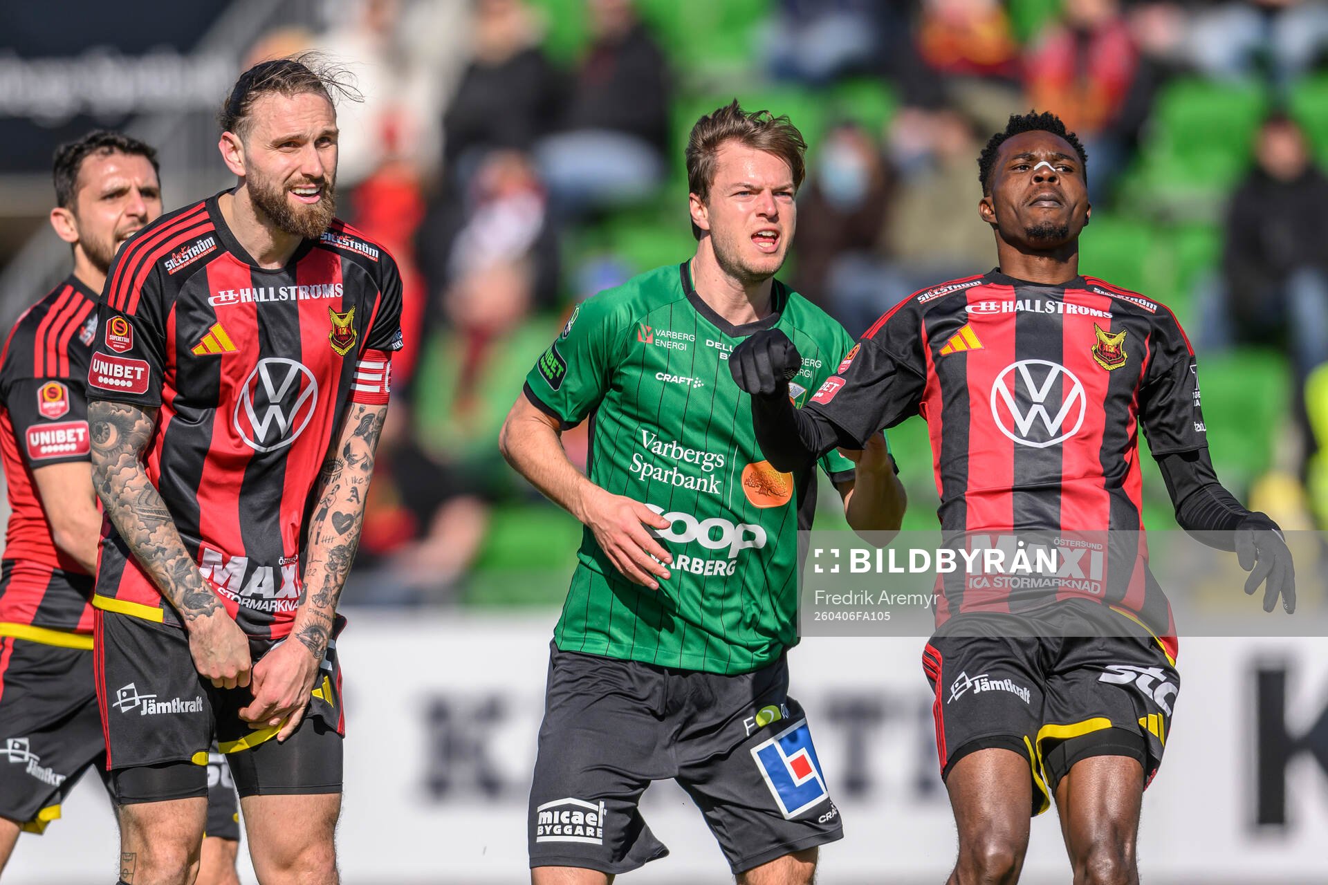Östersunds Ali Suljic , Varbergs Albin Winbo och