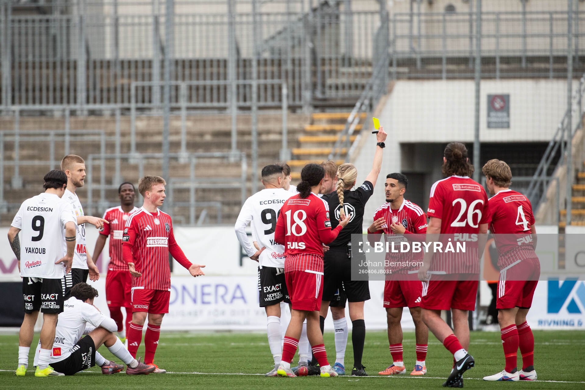 Landskronas Zakaria Loukili tilldelas gult kort av domare