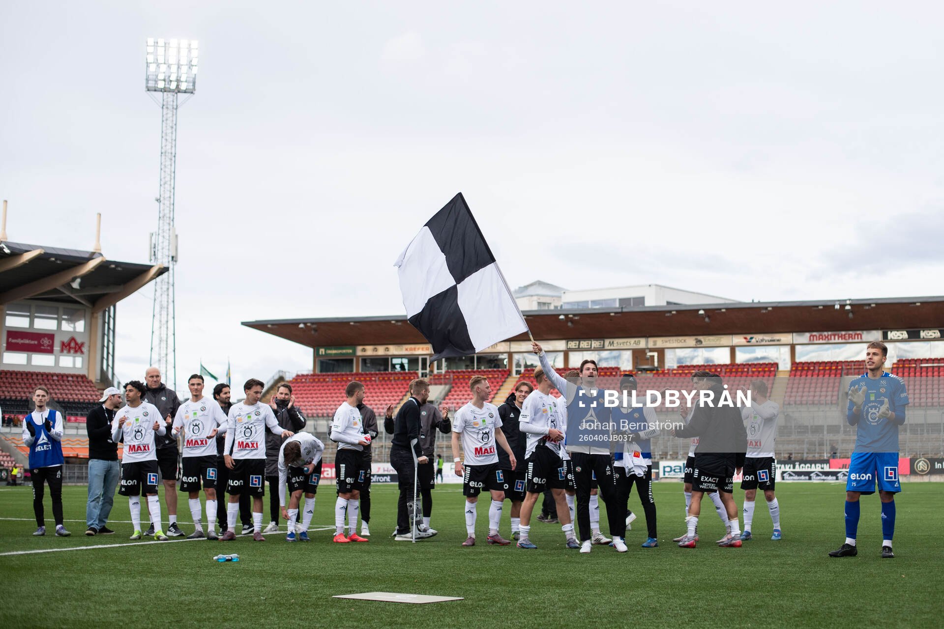 Örebros spelare jublar