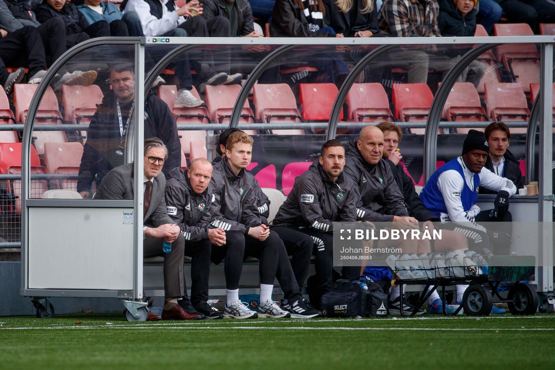 Örebros tränare Rikard Norling och assisterande tränare