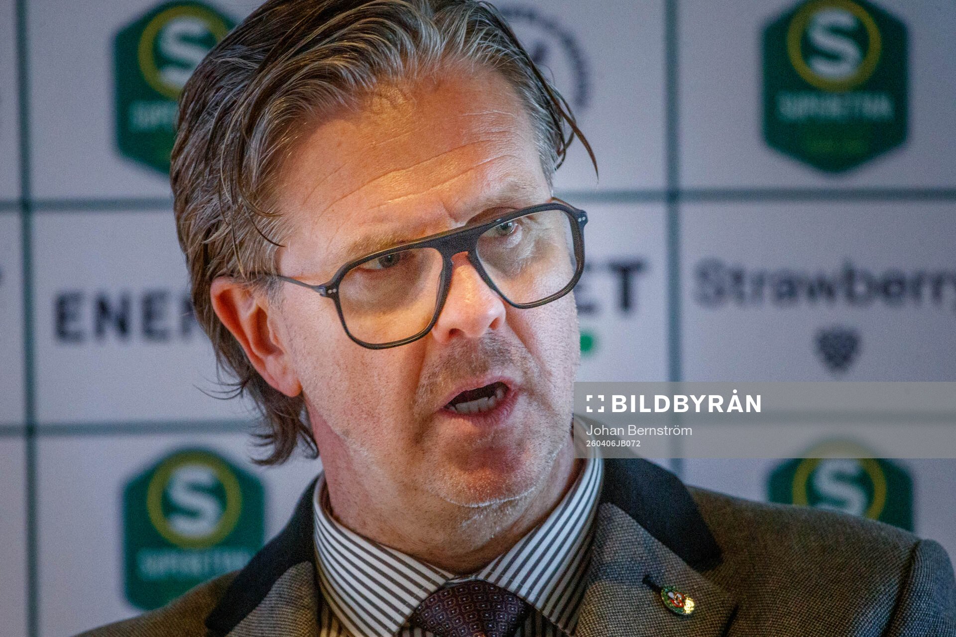 Örebros tränare Rikard Norling på presskonferensen