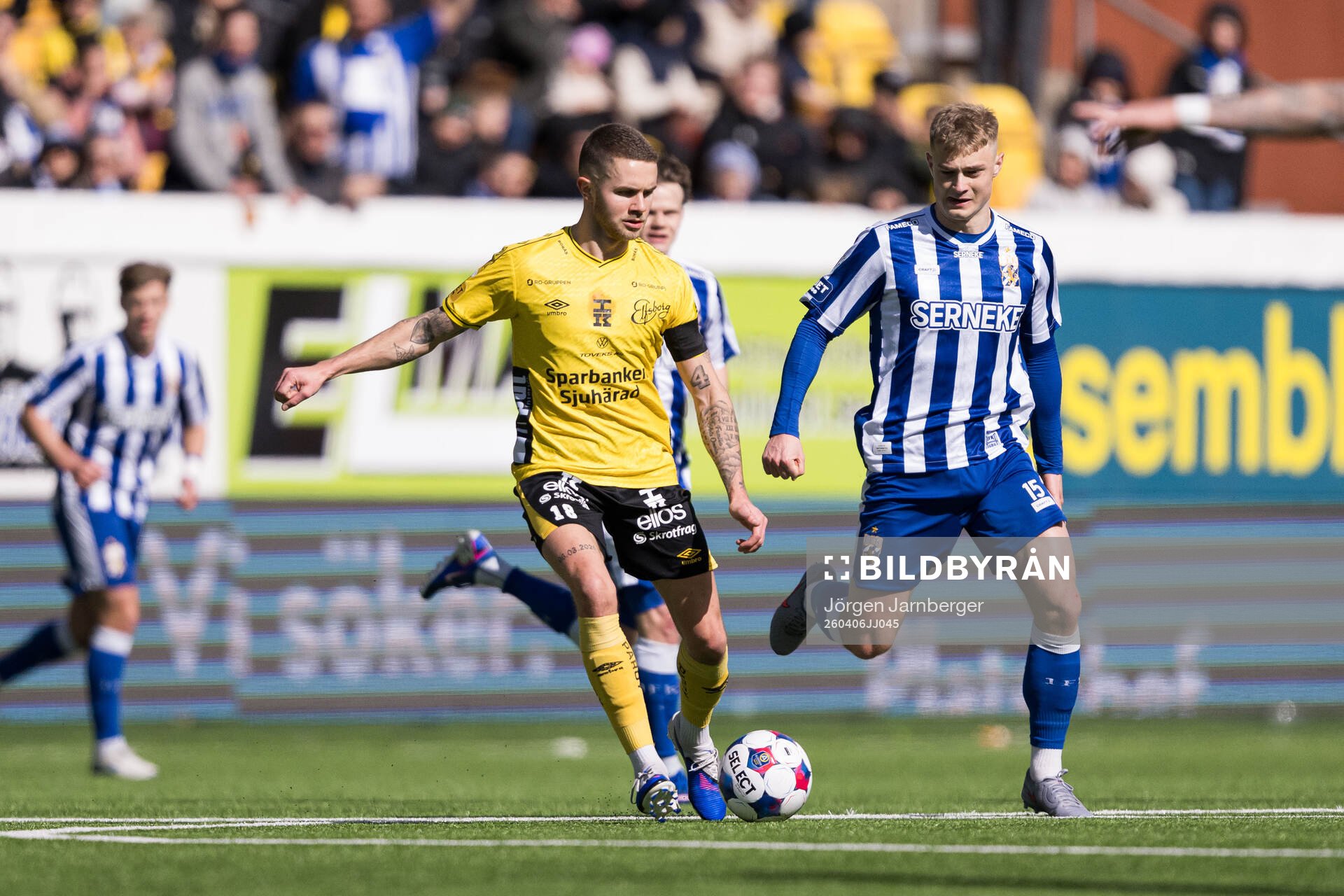 Elfsborgs Julius Magnusson och IFK Göteborgs David Kruse
