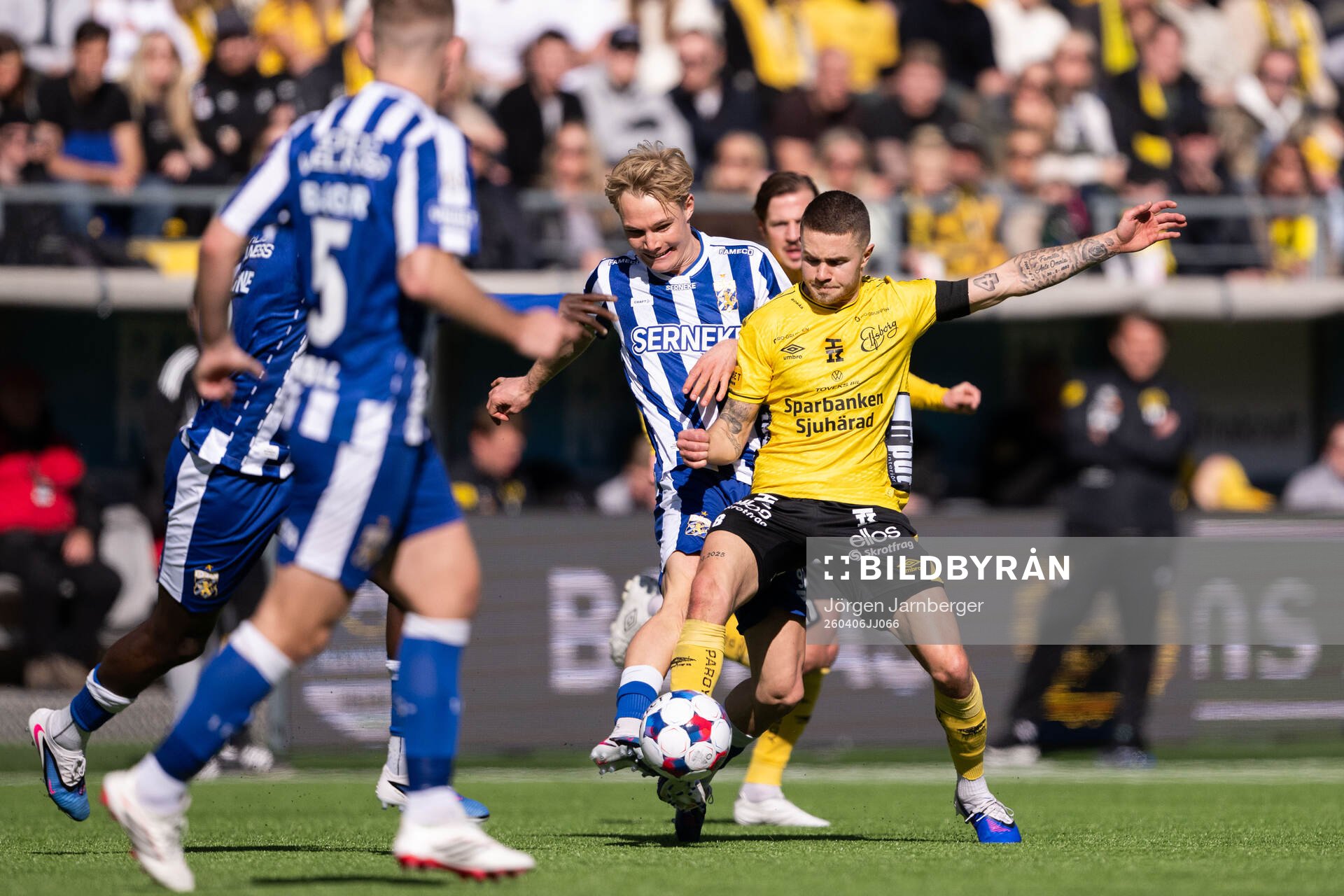 IFK Göteborgs Max Fenger och Elfsborgs Julius Magnusson