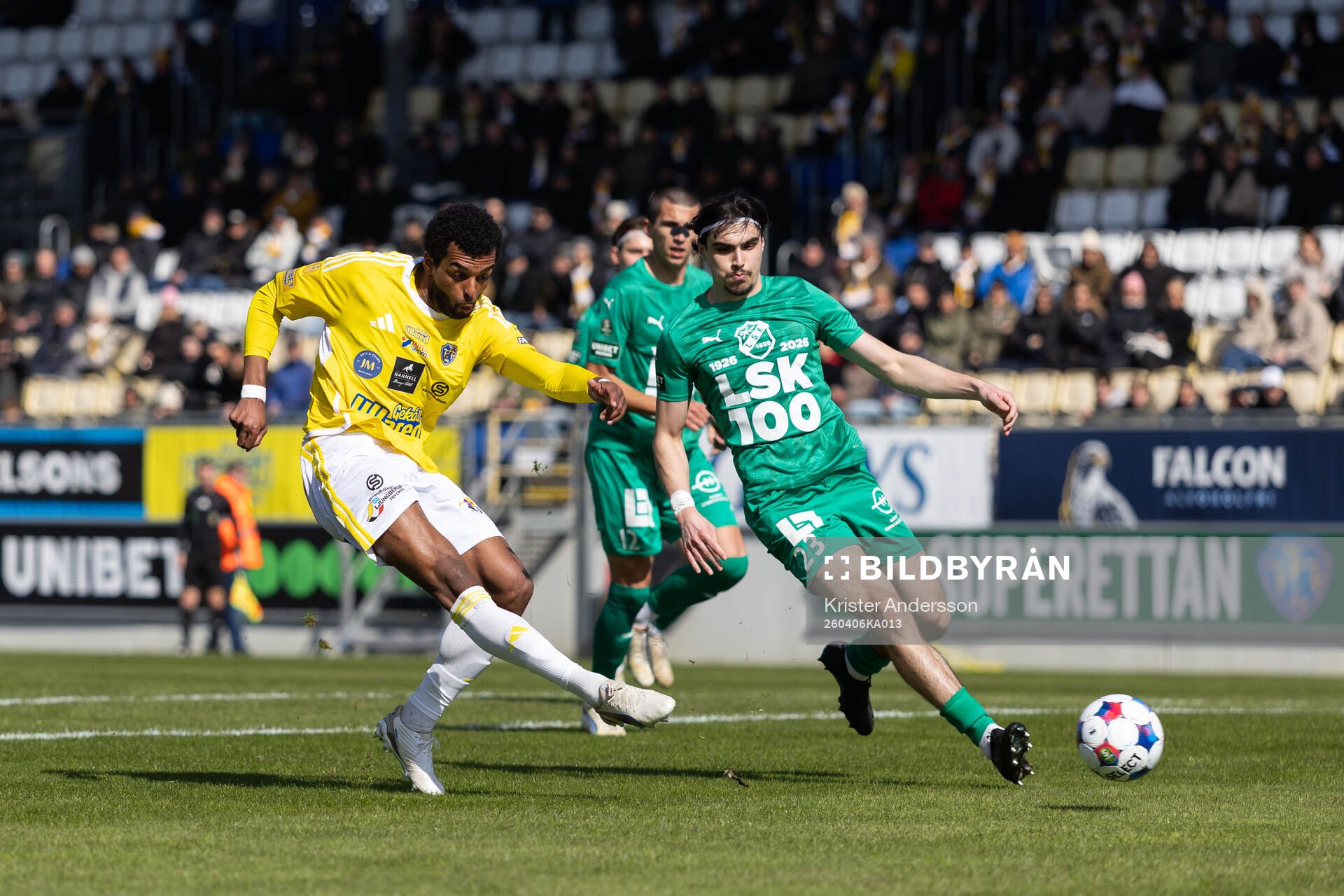 Falkenbergs Hugo Komano och Ljungskiles Mehmet Uzel