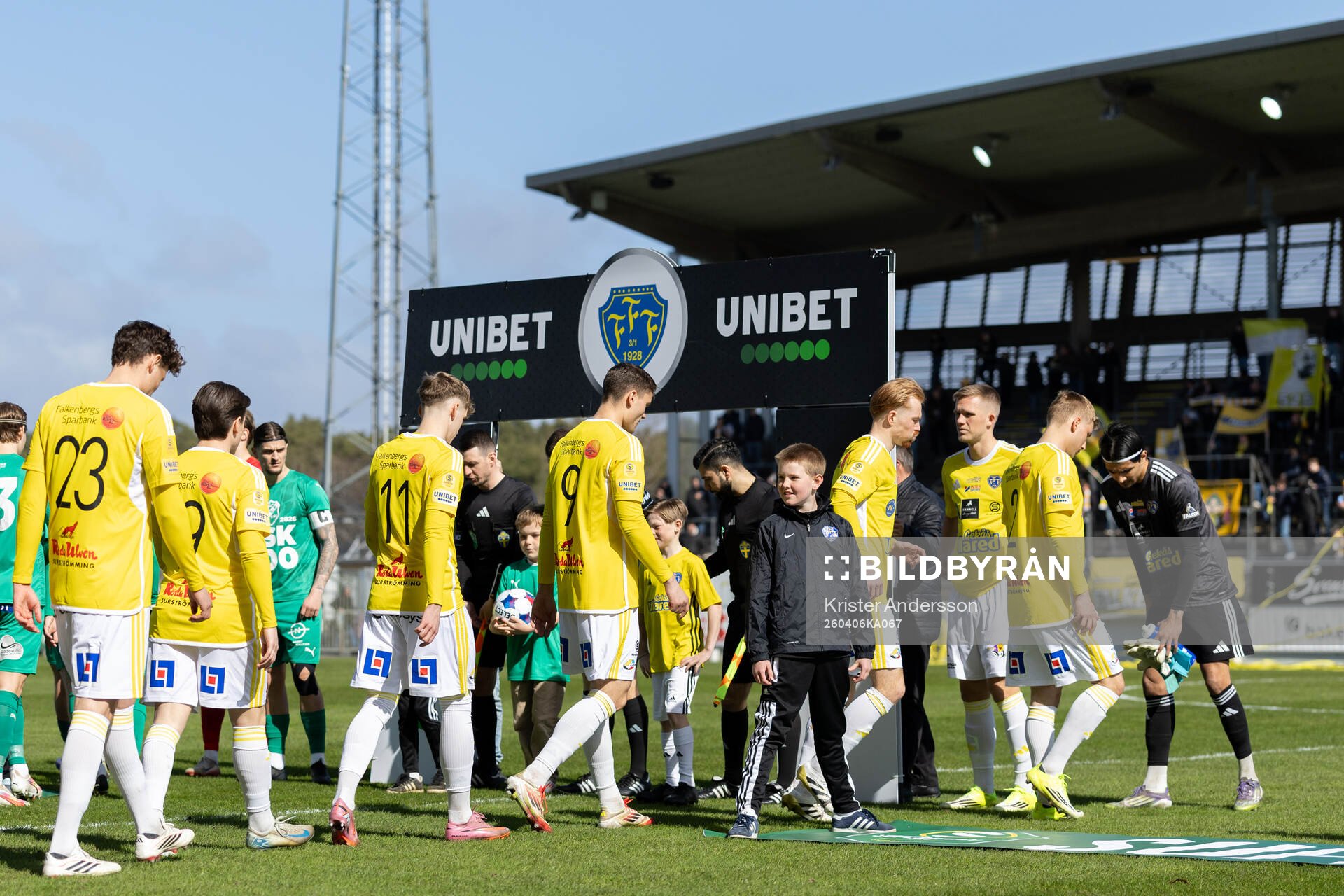 Lagen kommer in
