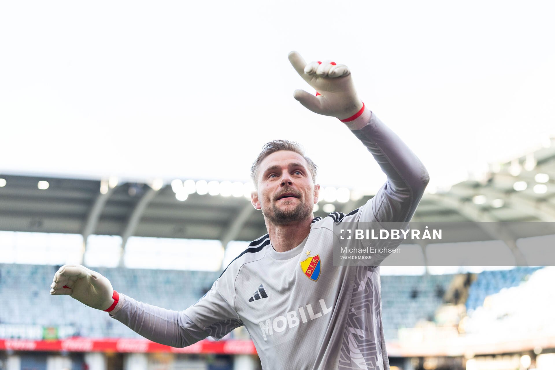 Djurgårdens målvakt Jacob Rinne jublar