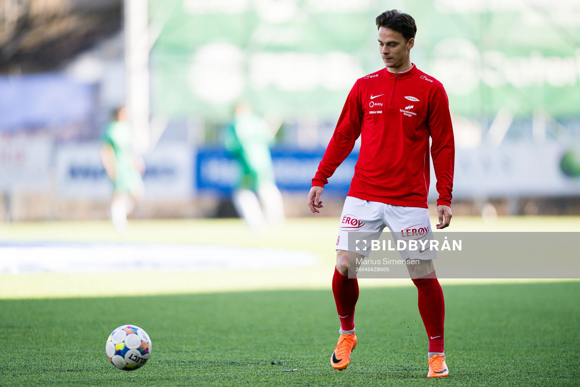 Felix Horn Myhre of Brann warms up