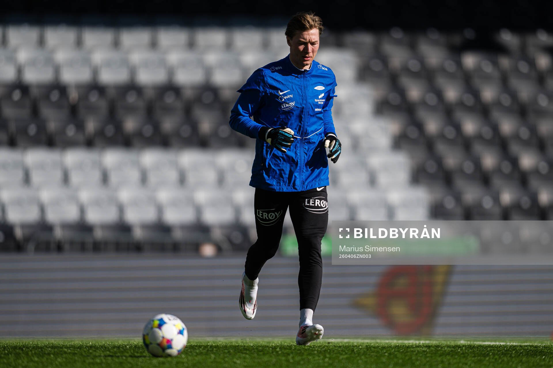 Goalkeeper Mathias Dyngeland of Brann warms up
