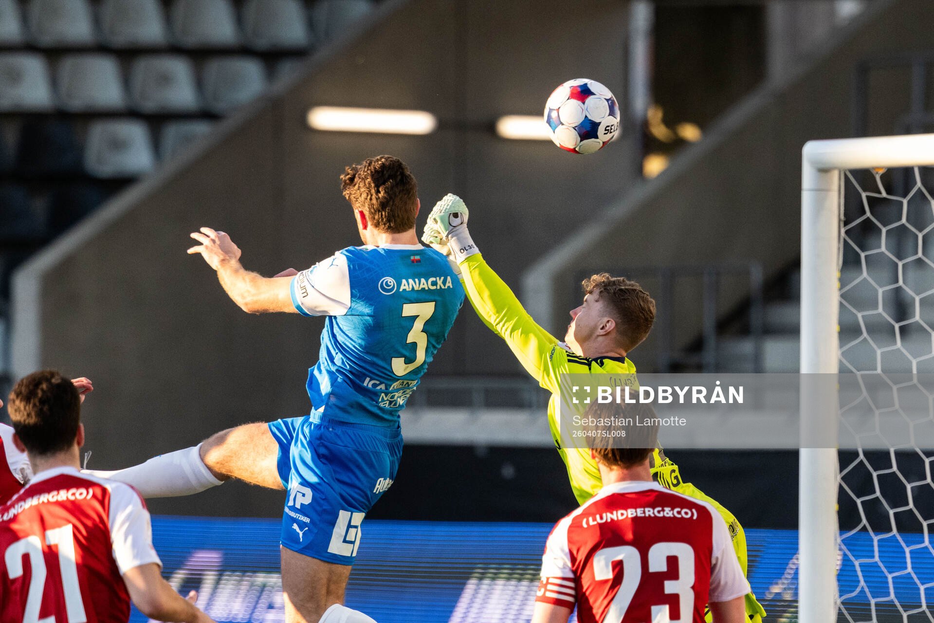 under fotbollsmatchen i Superettan mellan Oddevold och