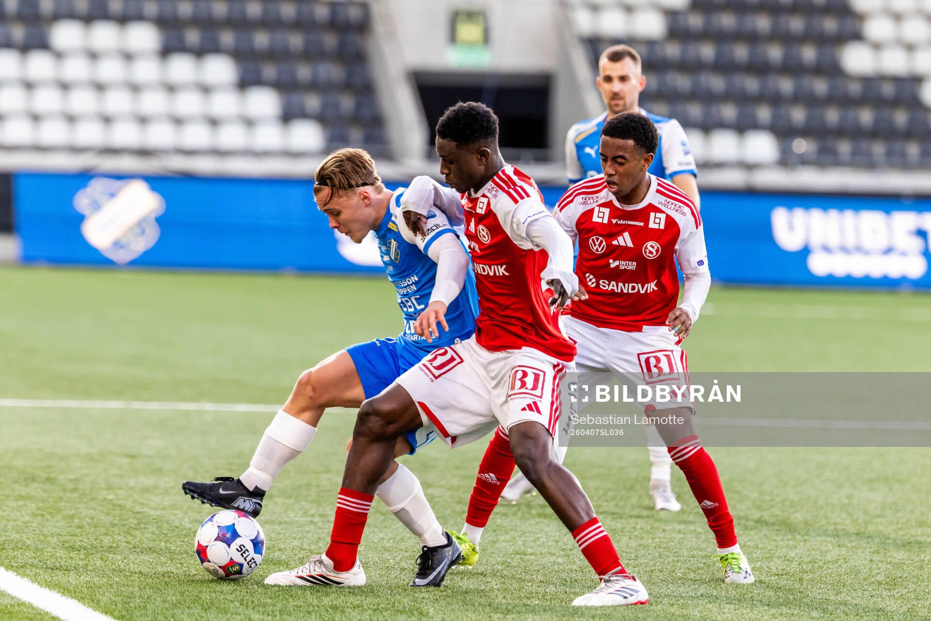 Oddevolds Vincent Sundberg och Sandvikens IFs Valassina