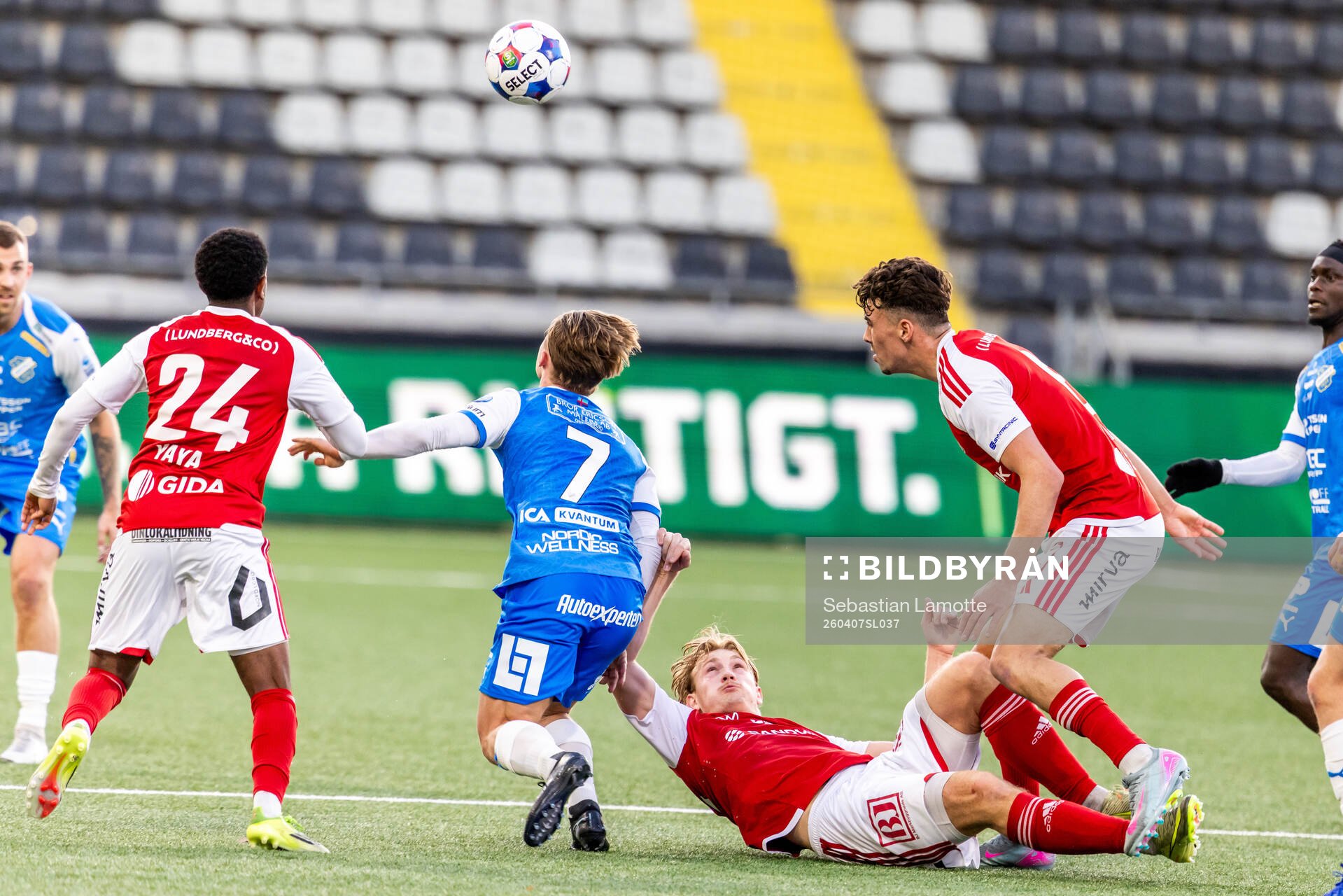 Oddevolds Vincent Sundberg och Sandvikens IFs Christian