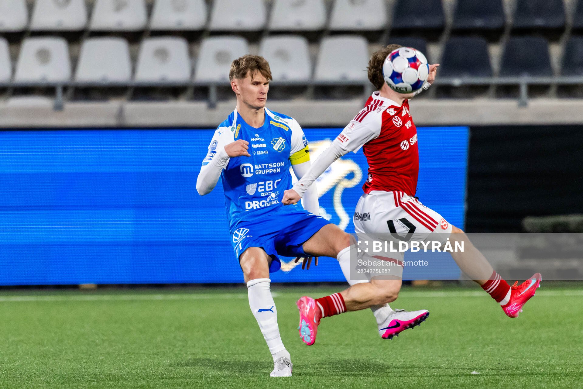 Oddevolds Alexander Almqvist och Sandvikens IFs Victor