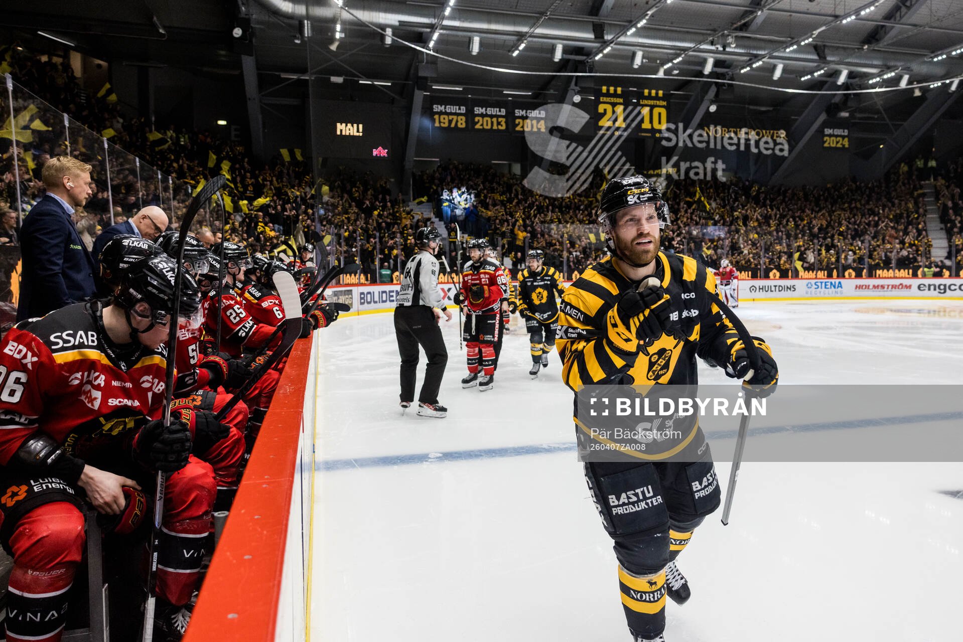 Skellefteås Oscar Lindberg jublar