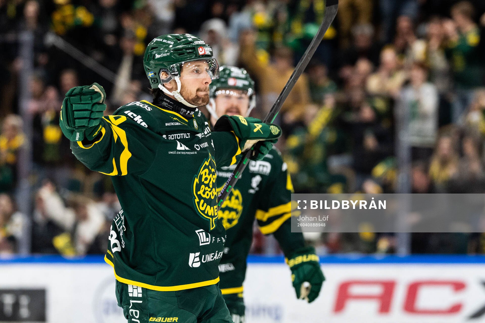 Björklövens Fredrik Forsberg jublar