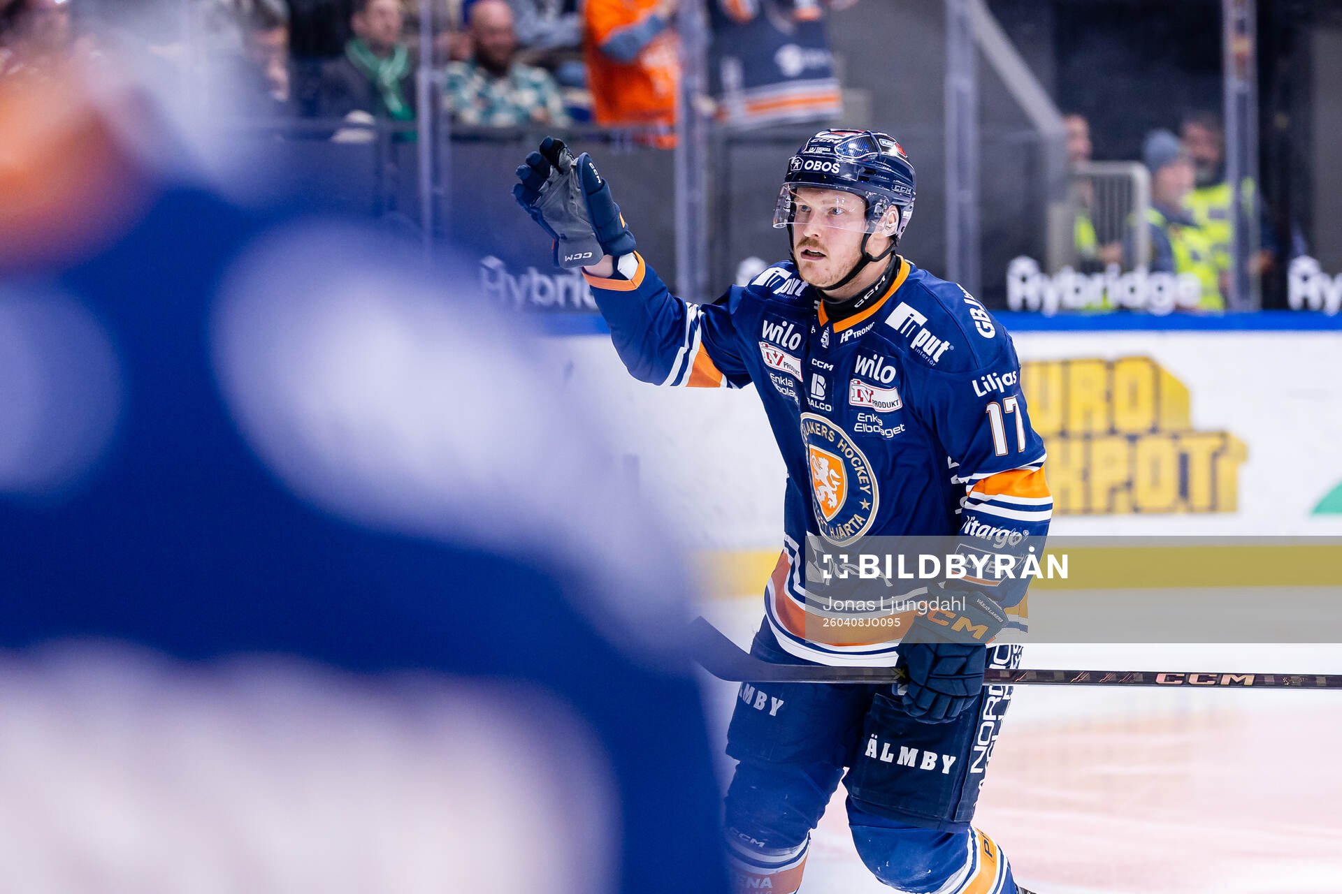 Växjös Erik Andersson jublar