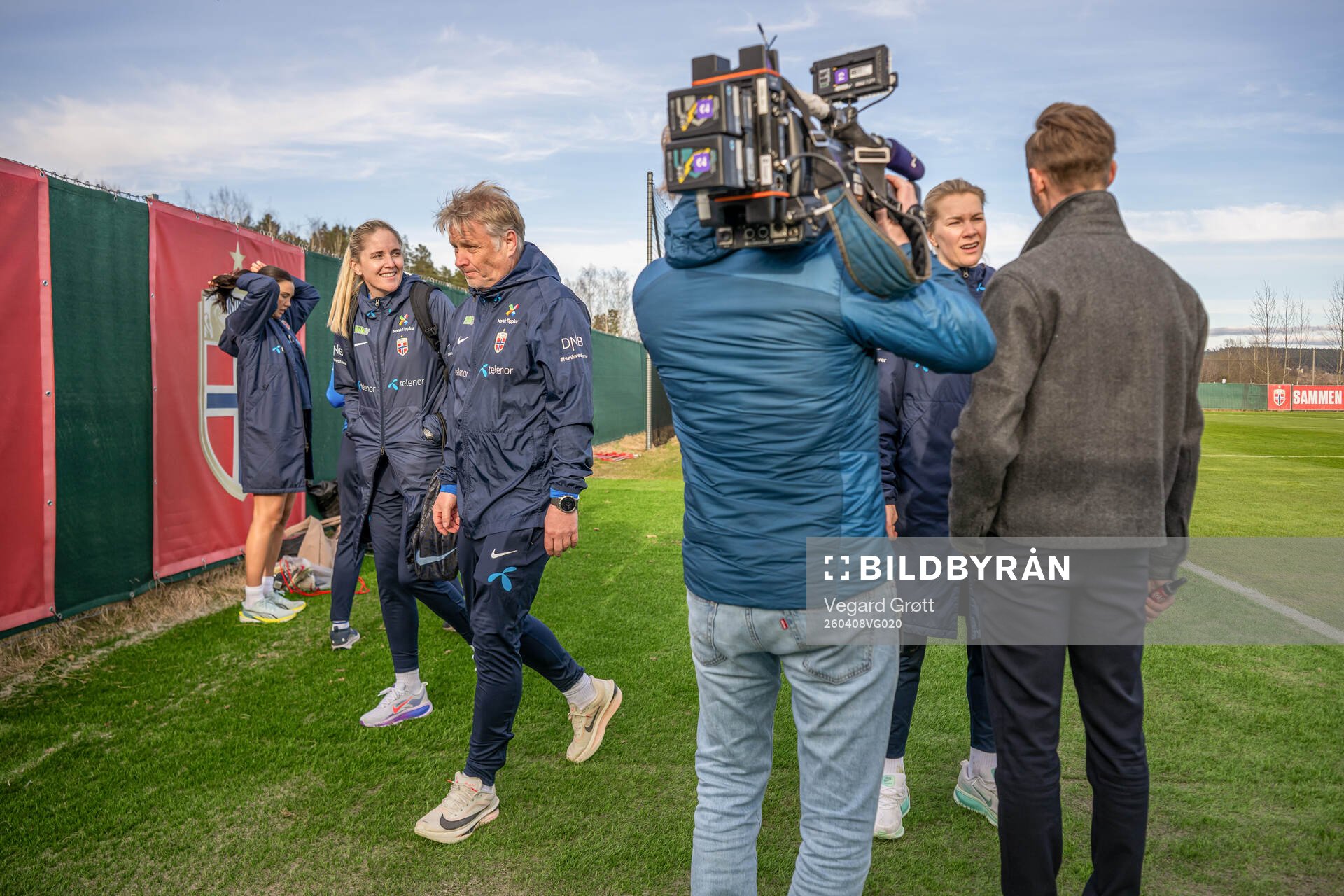 Head coach Gemma Grainger, assistant coach Kjetil Lone and