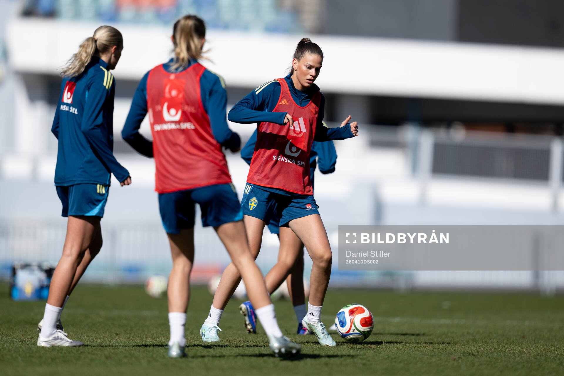 Bella Andersson at a training session with the women's