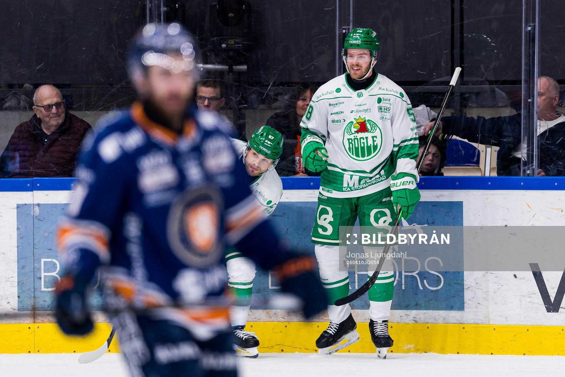 Rögles Filip Johansson jublar