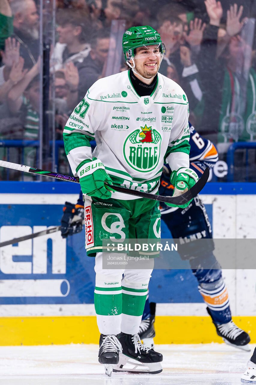 Rögles Albin Sundsvik jublar