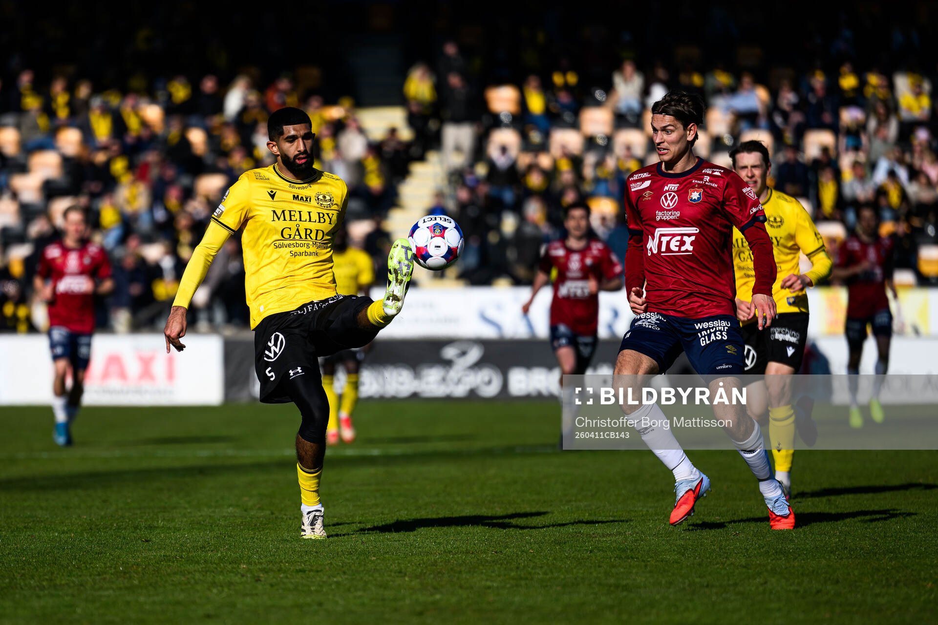 Mjällbys Abdullah Iqbal och Örgrytes Noah Christoffersson
