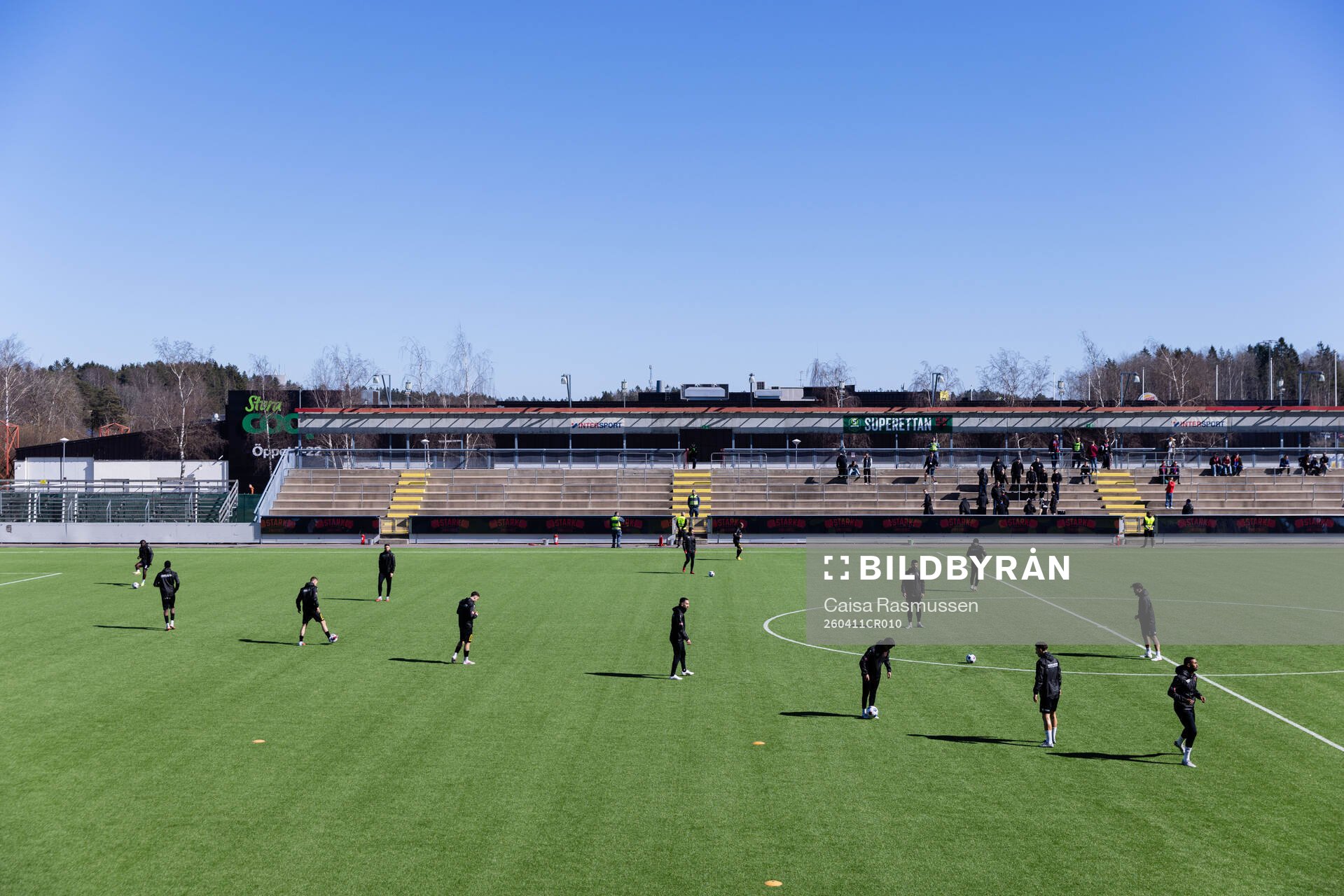 Nordic United FCs värmer upp