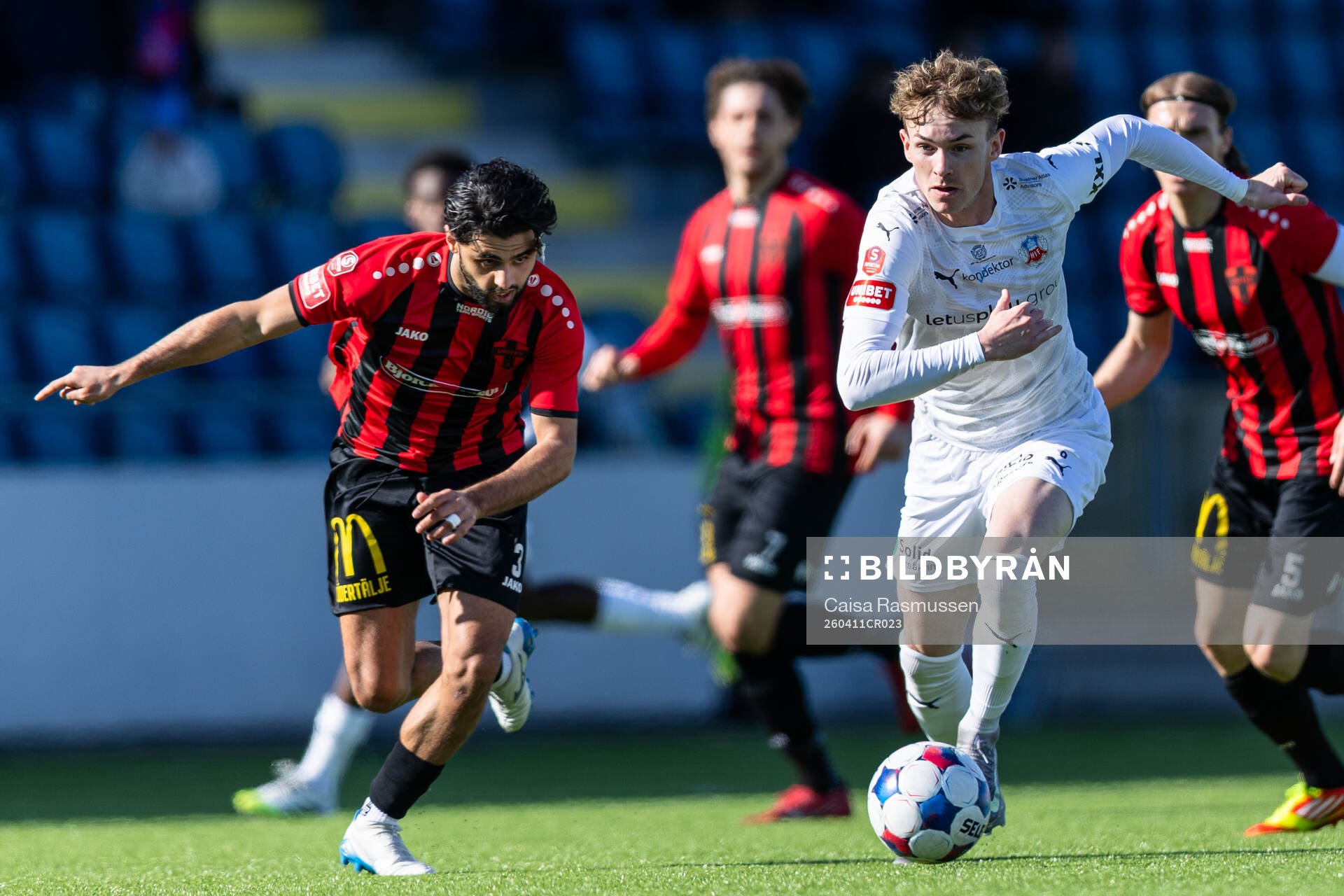 Nordic United FCs Mohammad Fazal och Helsingborgs Alexander