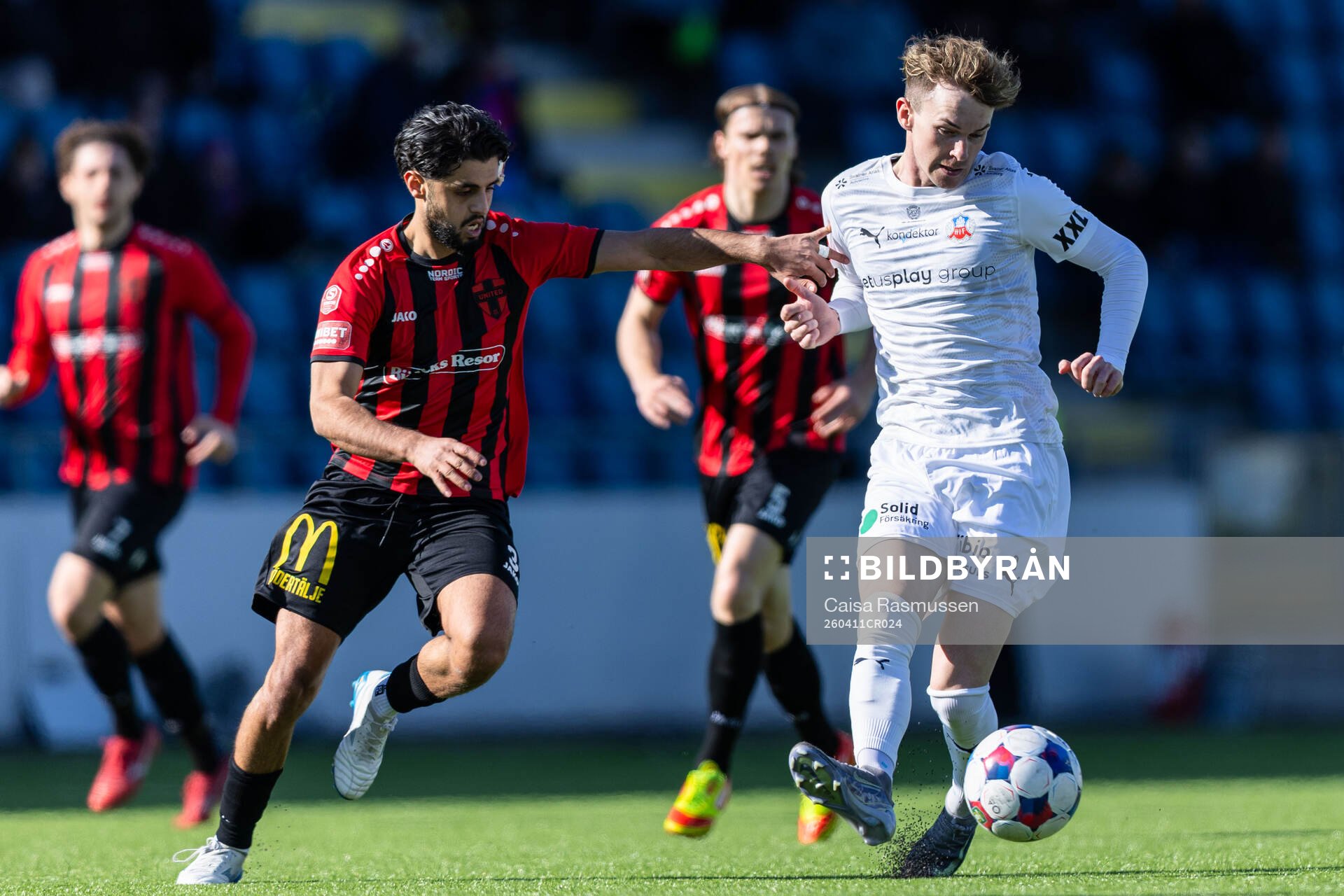 Nordic United FCs Mohammad Fazal och Helsingborgs Alexander