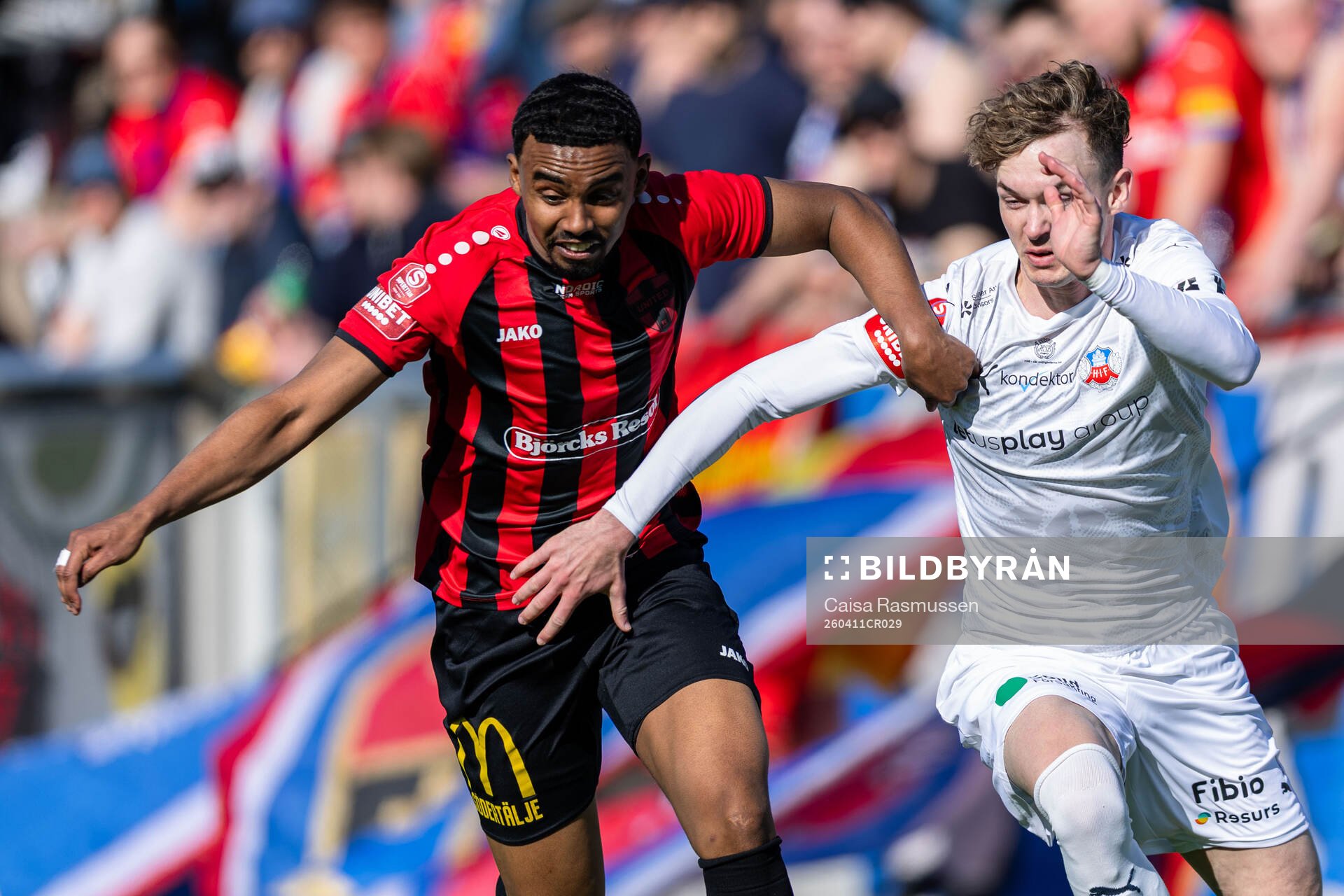 Nordic United FCs Liiban Abdirahman Abadid och Helsingborgs