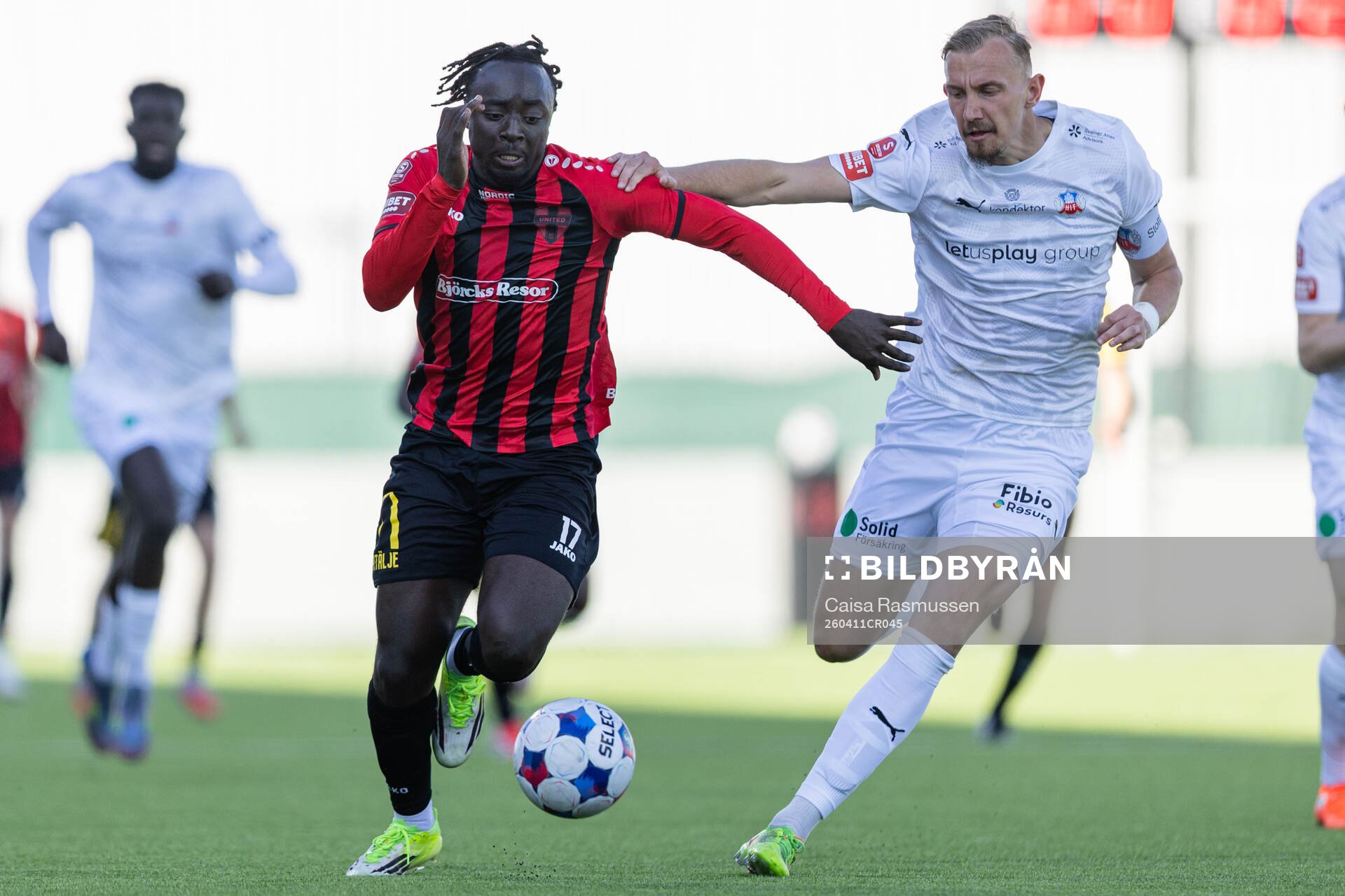 Nordic United FCs Kalipha Jawla och Helsingborgs Jakob