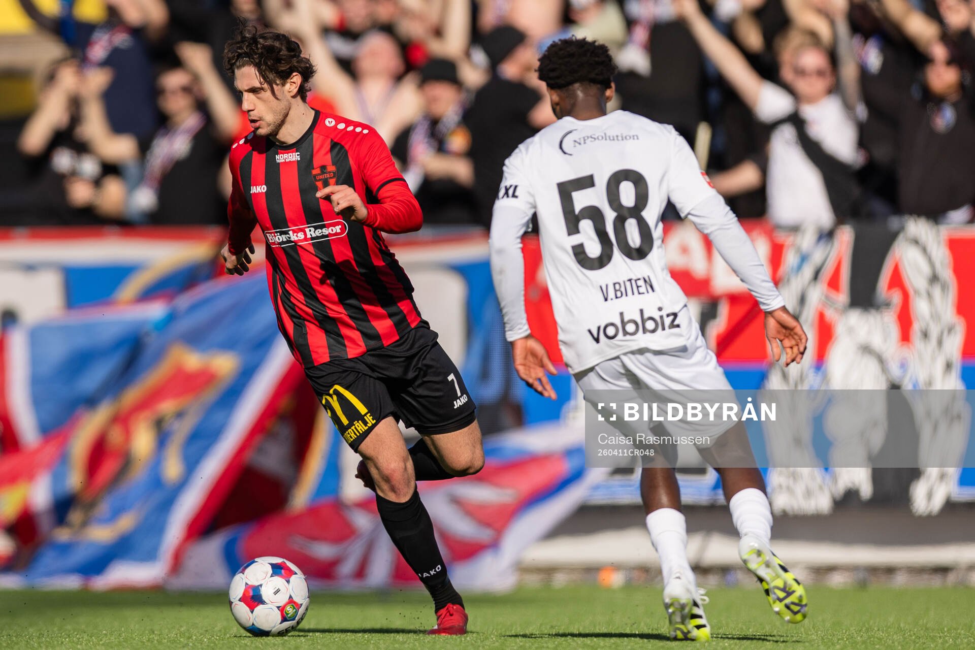 Nordic United FCs Amar Eminovic och Helsingborgs Clancy