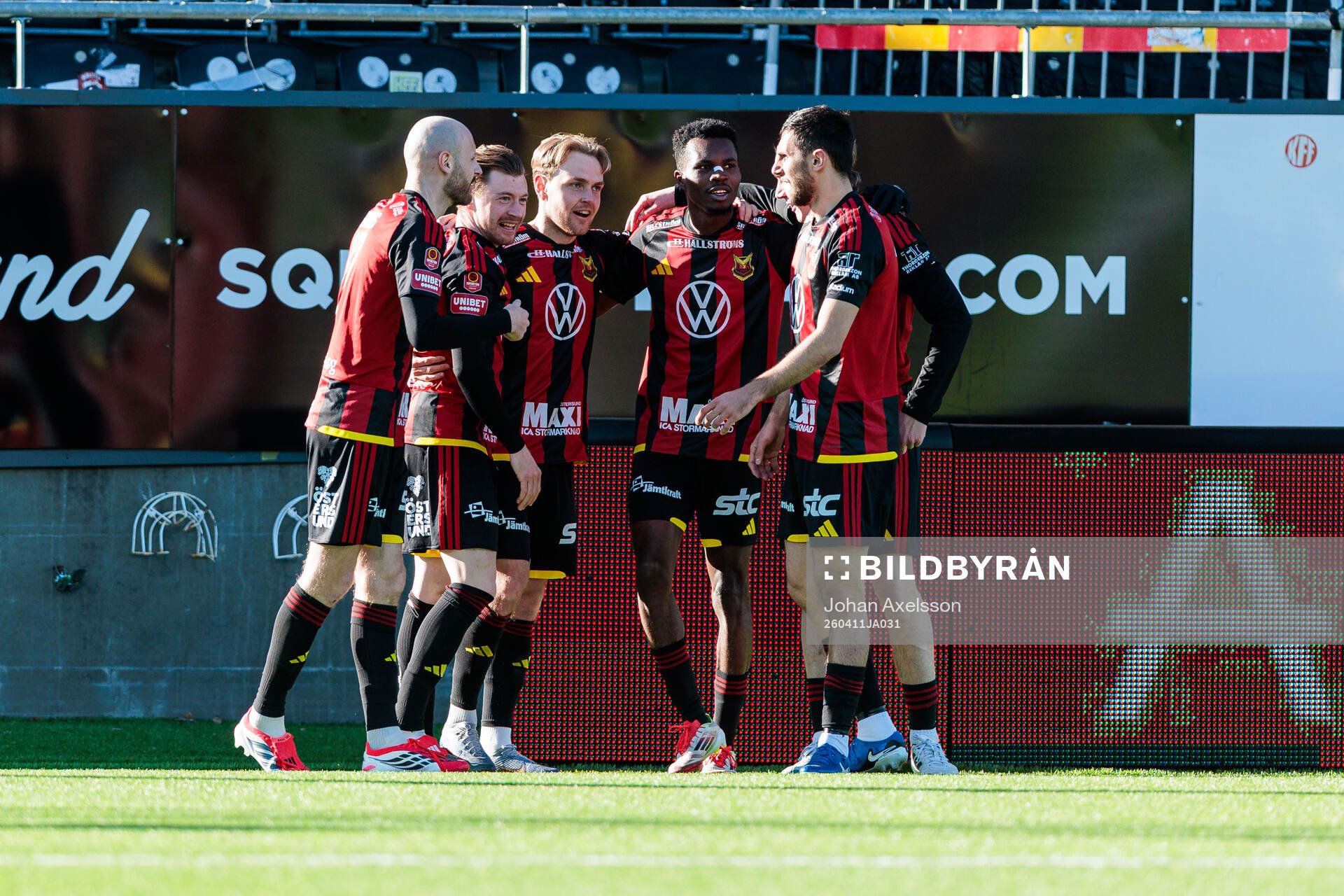 Östersunds Simon Marklund jublar