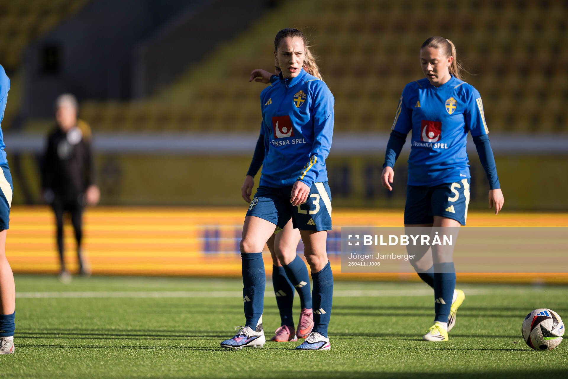 Augusta Priks and Paula Broddner Klingspor of Sverige