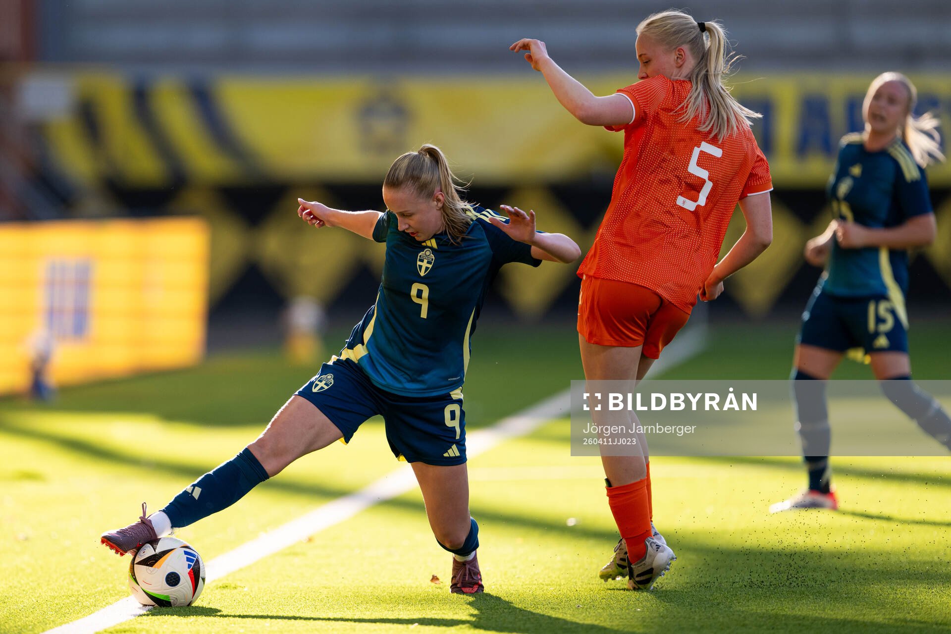 Ella Lundin of Sweden and Juul Oudenampsen of Nederlands