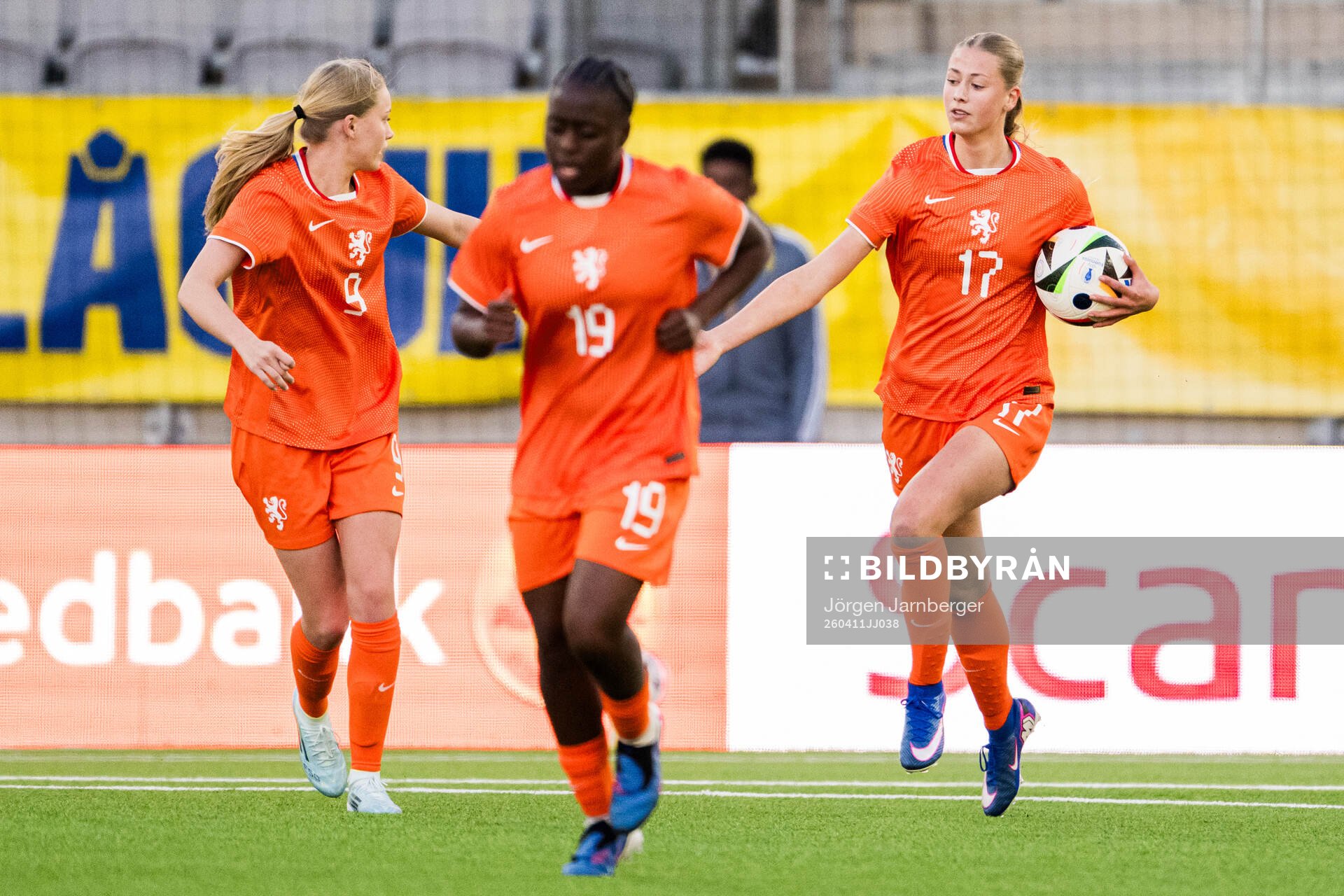Liv Pennock of the Netherlands celebrates