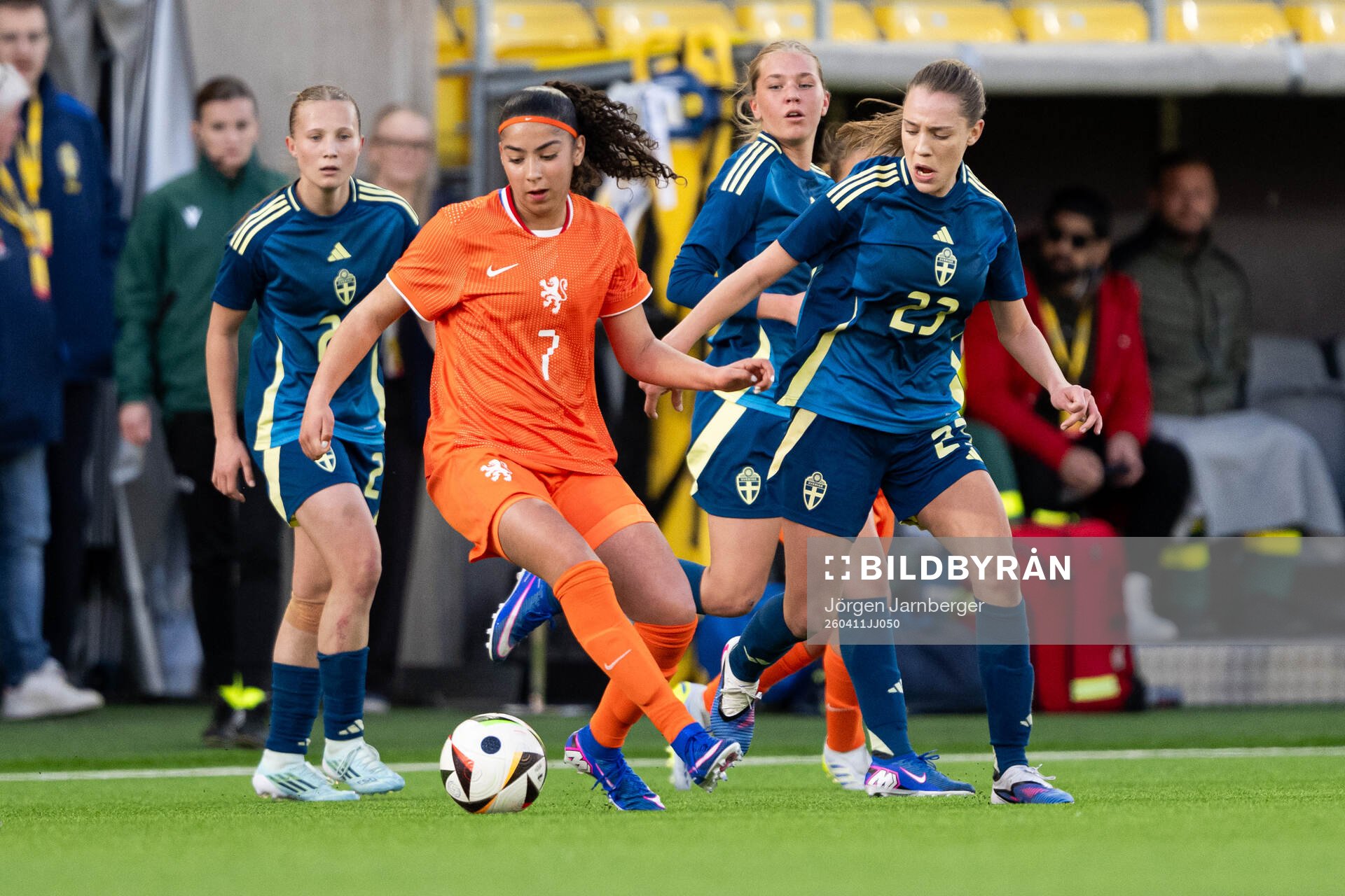 Lina Touzani of Netherlands and Augusta Priks of Sweden