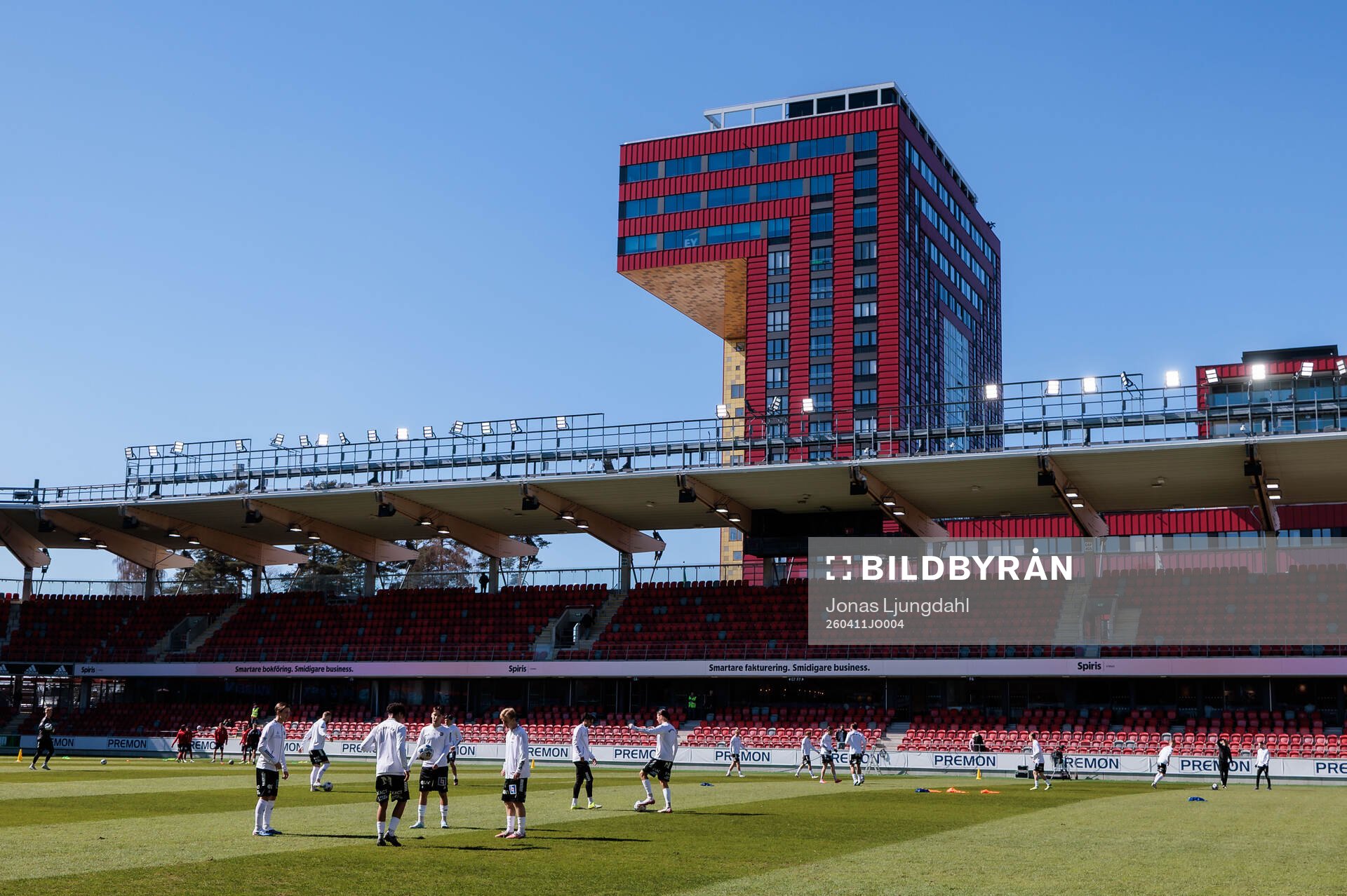 Örebro spelare värmer upp