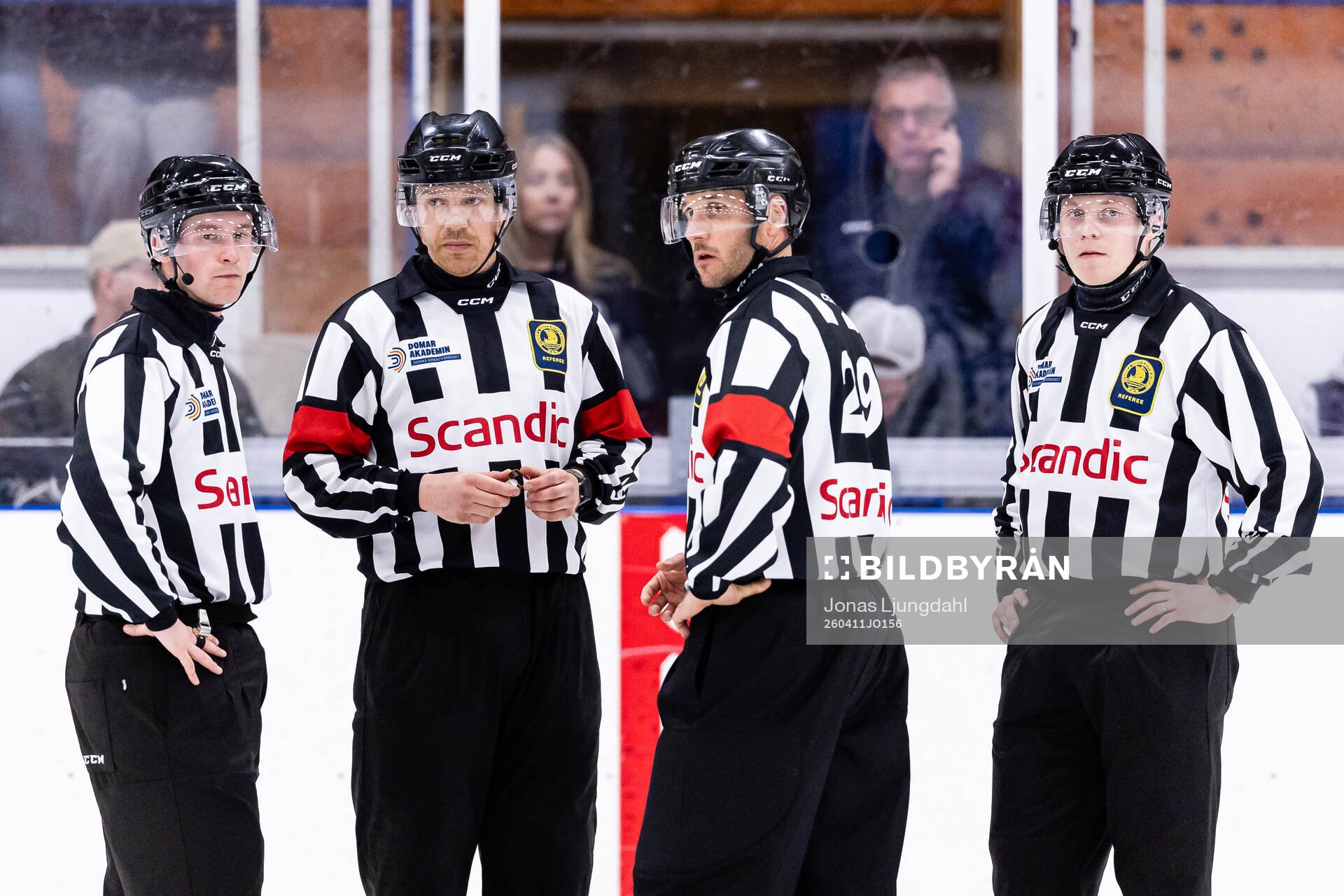 linjedomare Pontus Littmar, domare David Gustafsson, domare