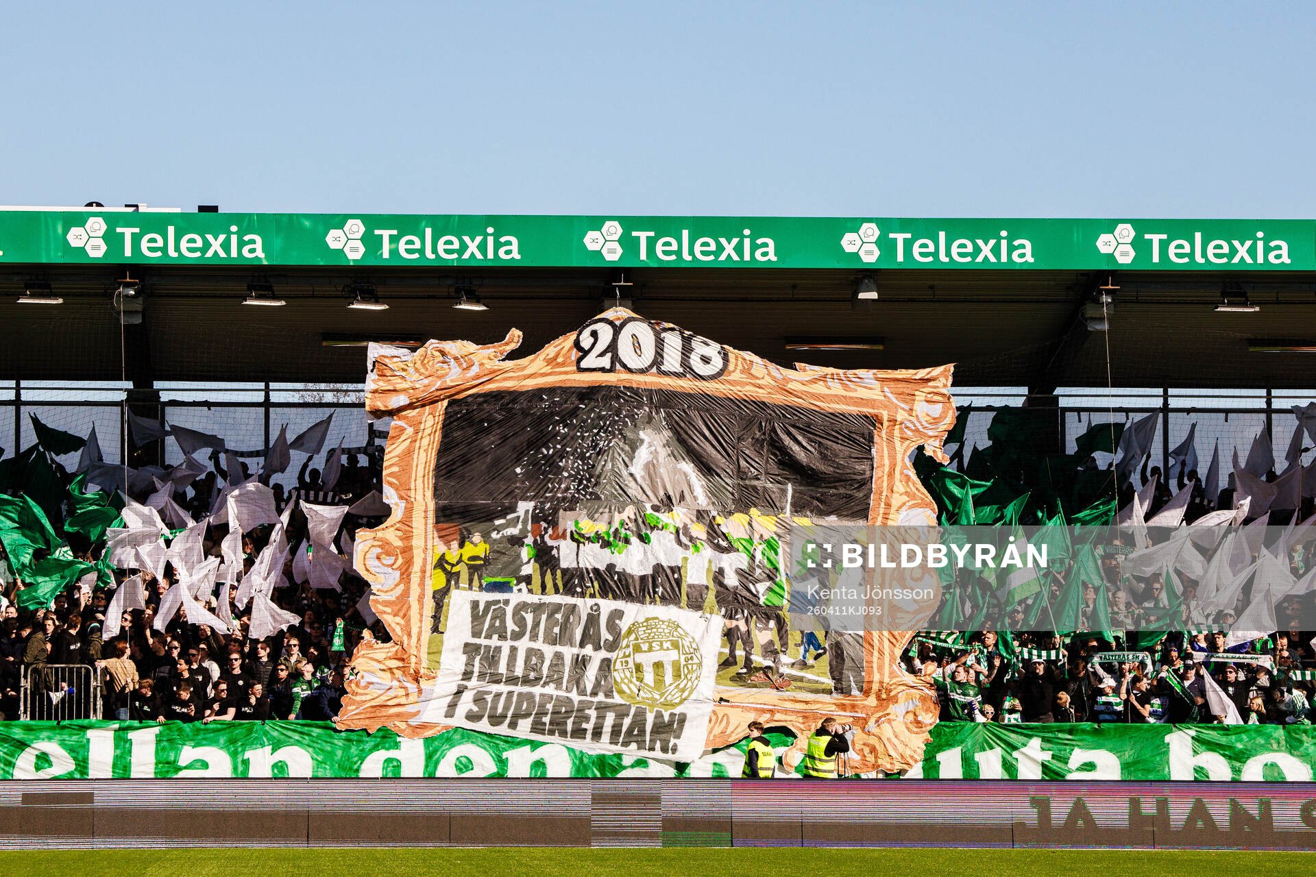 Västerås supportrar med tifo