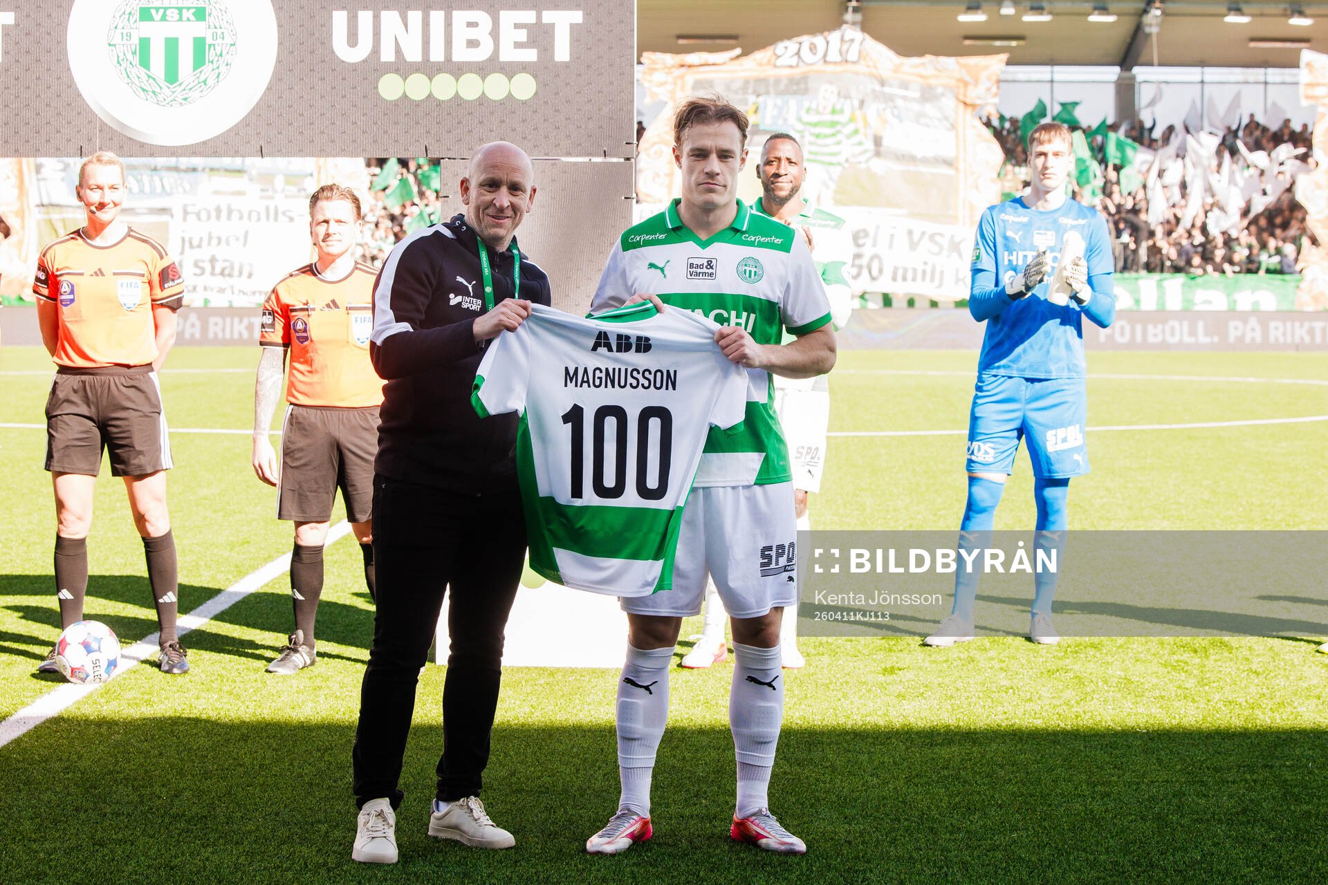 Västerås Herman Magnusson hyllas för 100 matcher
